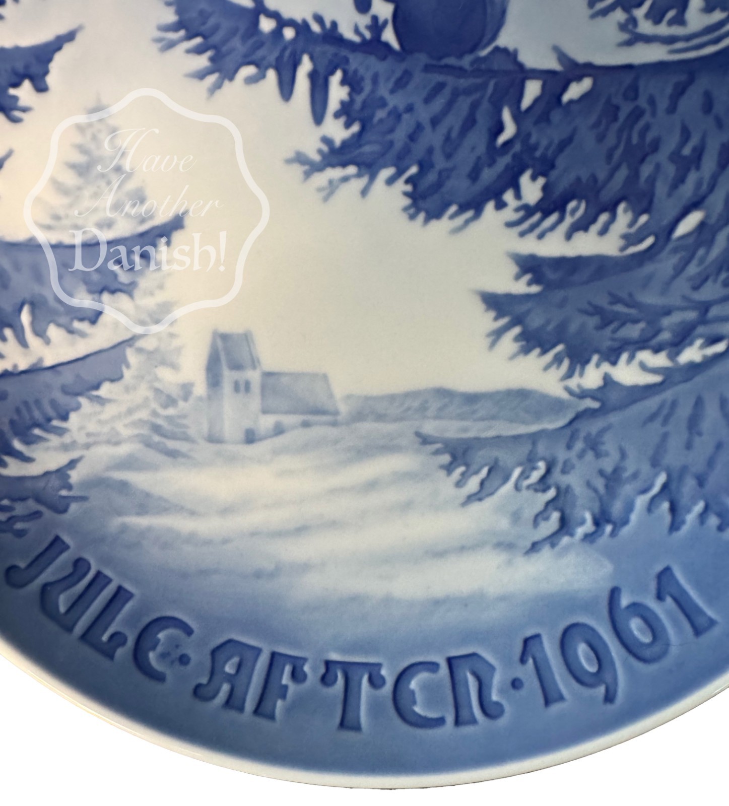Bing & Grondahl 1961 Christmas Plate 7″ Squirrel Porcelain Blue Collectors Vtg