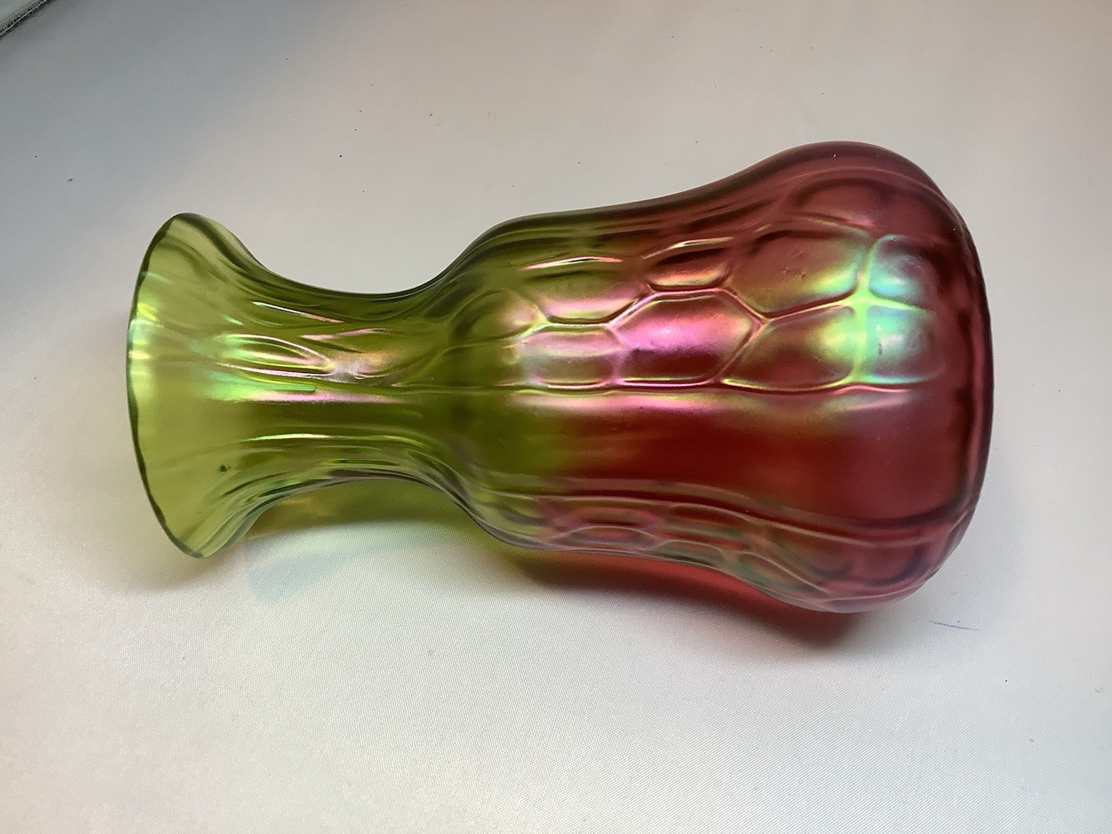 Antique Kralik Rubina Honeycomb Panel Iridescent Vase Green & Pink 5 1/4 Inch