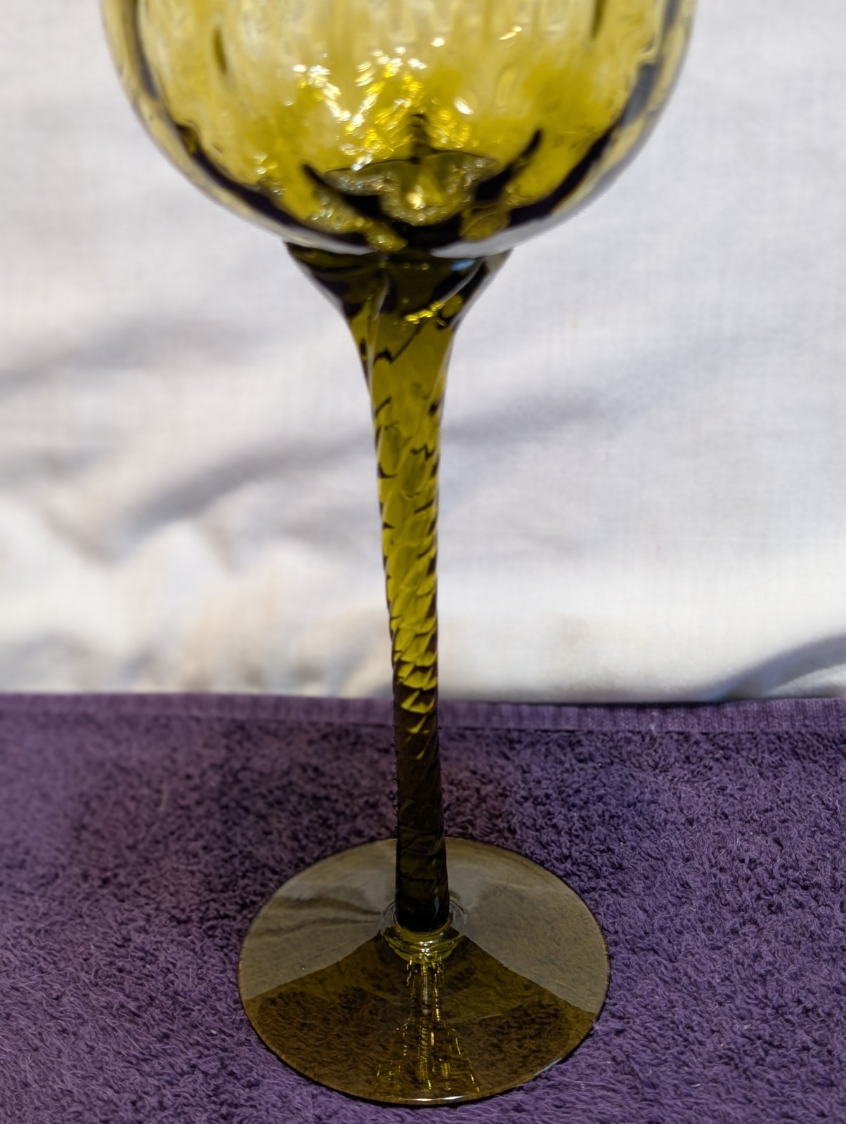 Vintage Empoli 10 3/4″ Tall Green Twisted Stem Art Glass Candle Holder Italy MCM