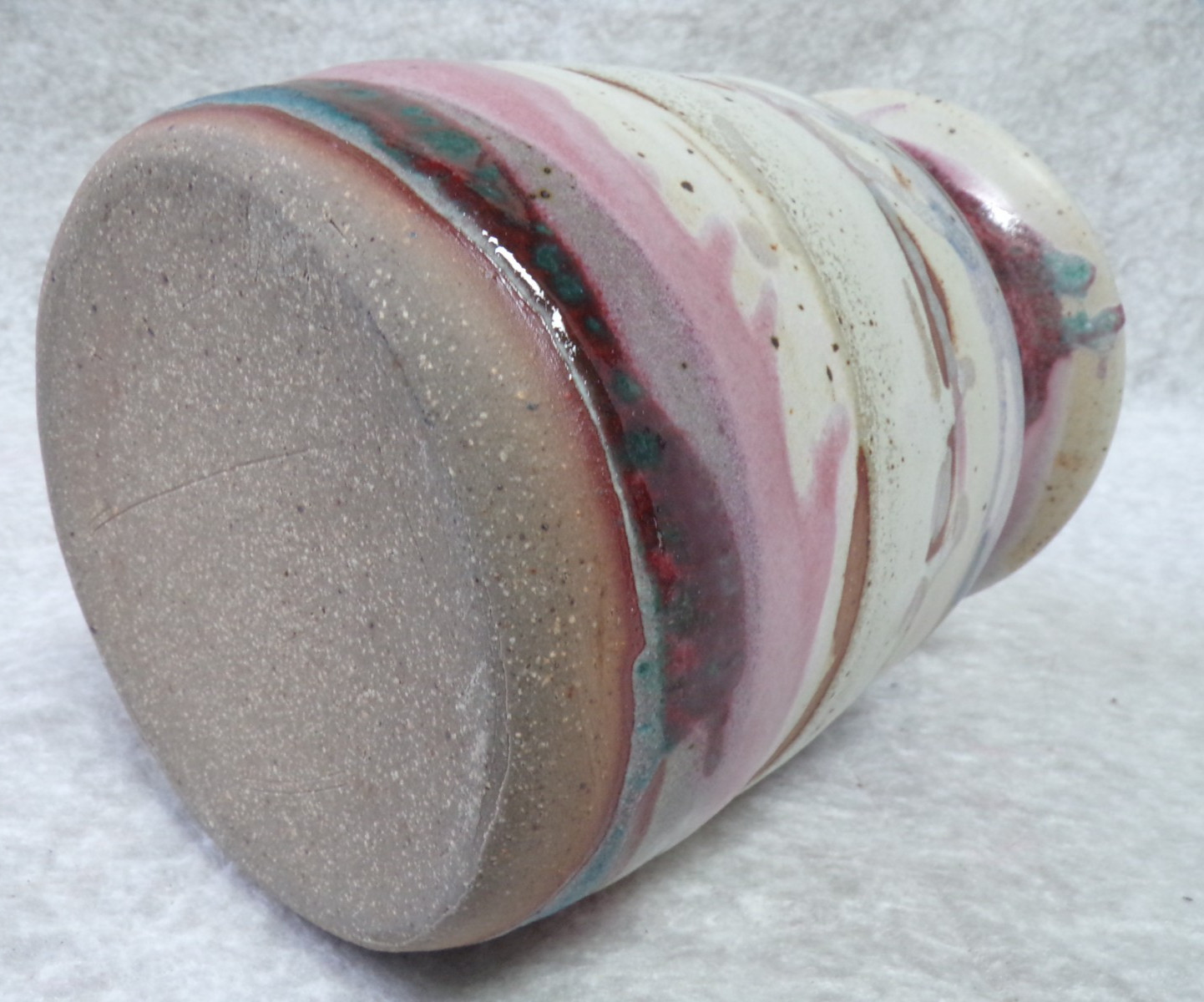 SWACK KUCK VINTAGE POTTERY HANDCRAFTED VASE MULTICOLOR SWIRL DESIGN 6-1/8″ TALL