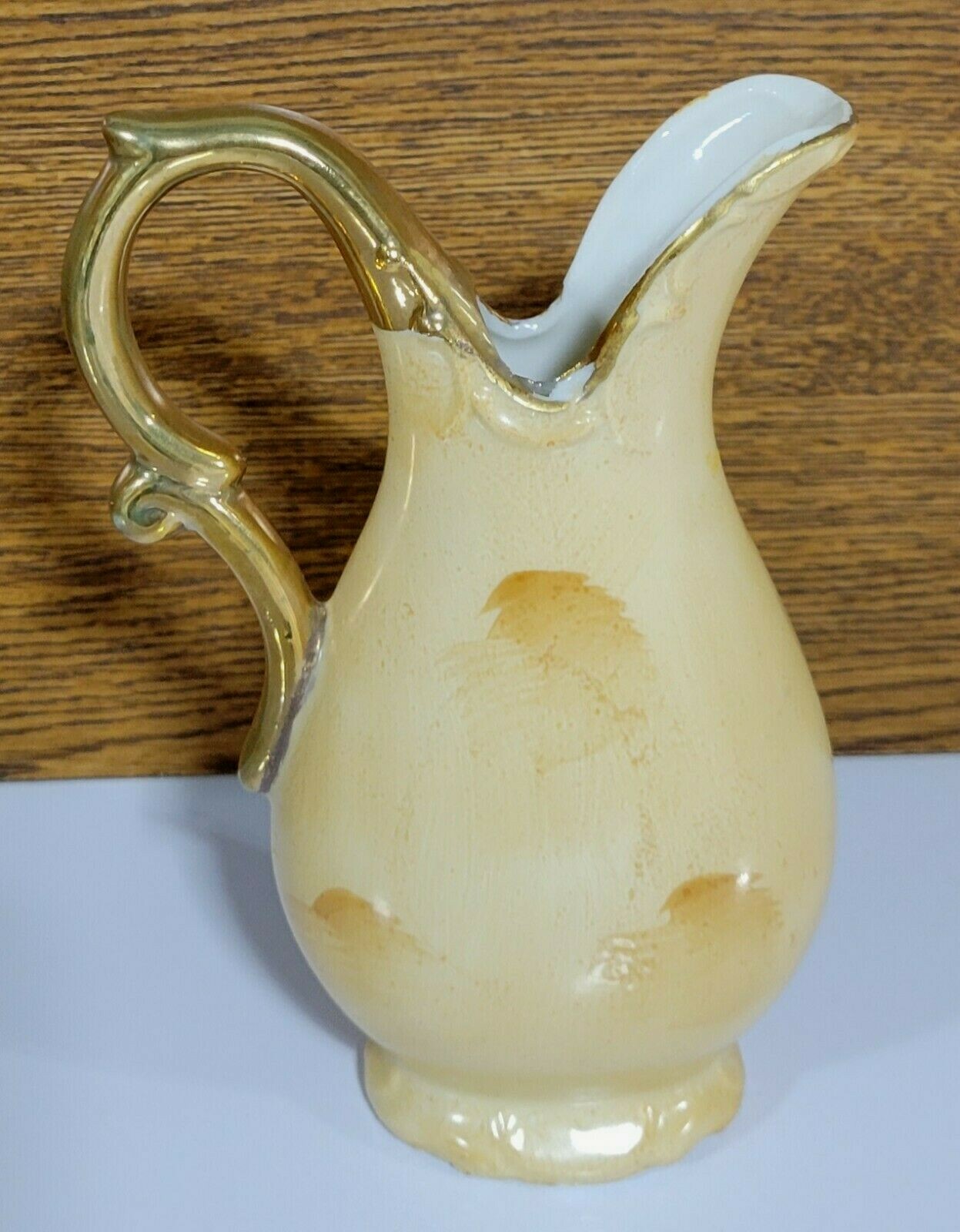 Vintage Enesco Bud Vase Pitcher 5″ Tall Gold Trim Fruit Scene Made in Japan MCM