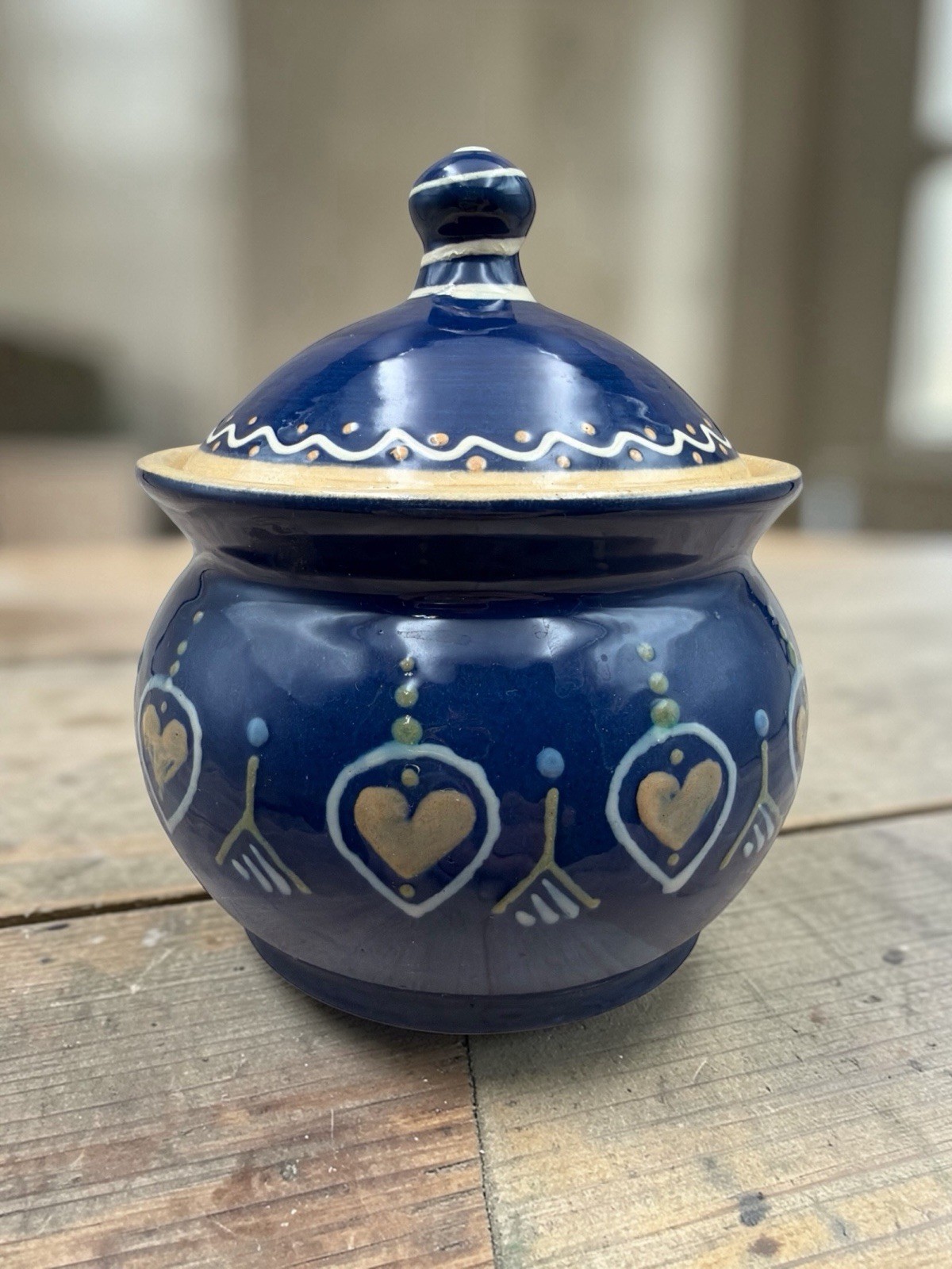 Vintage Töpferei Müller Handmade Lidded Jar Blue Hearts Folk Art
