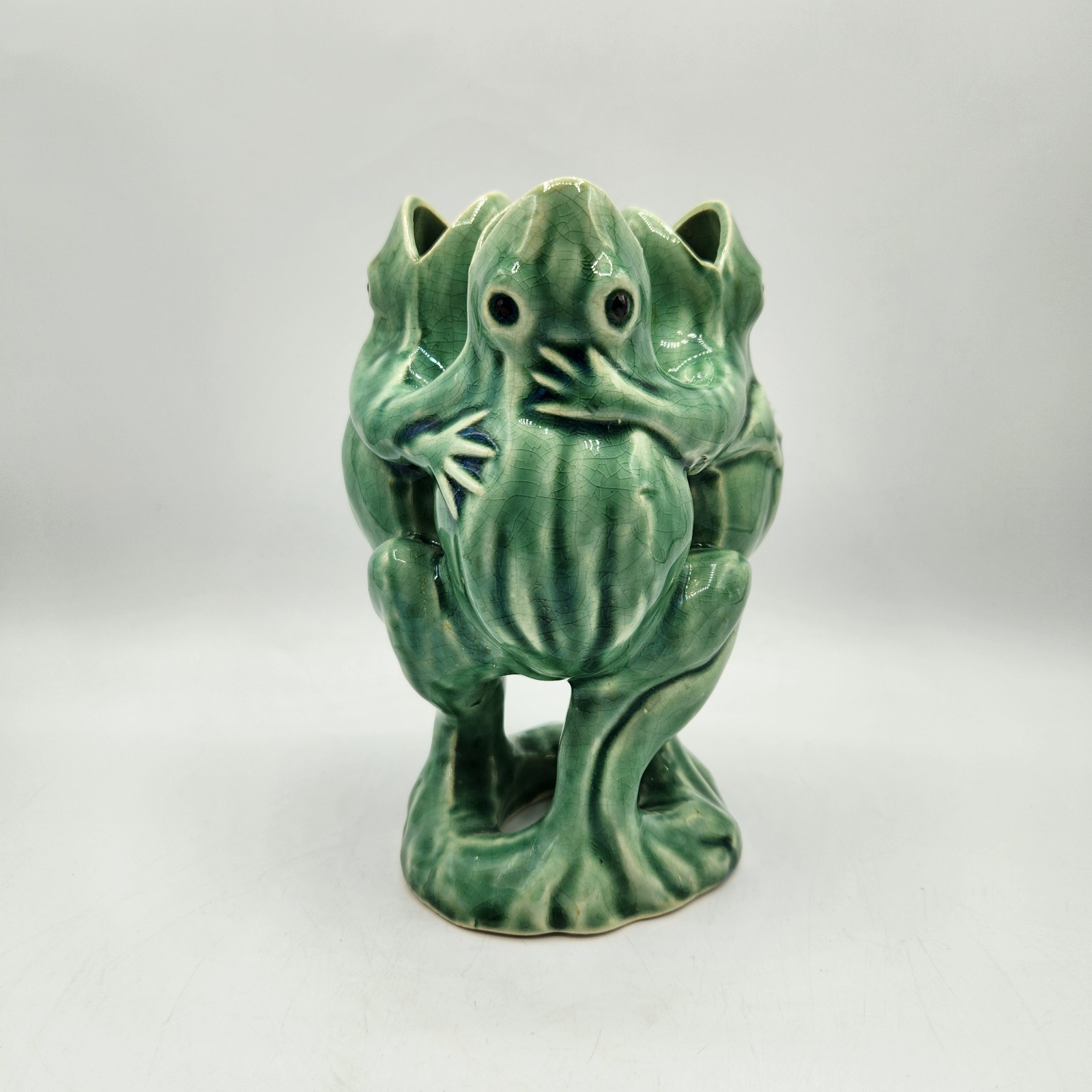 Vintage – Green Ceramic 3 Three Dancing Hugging Frogs Vase – Made in Japan