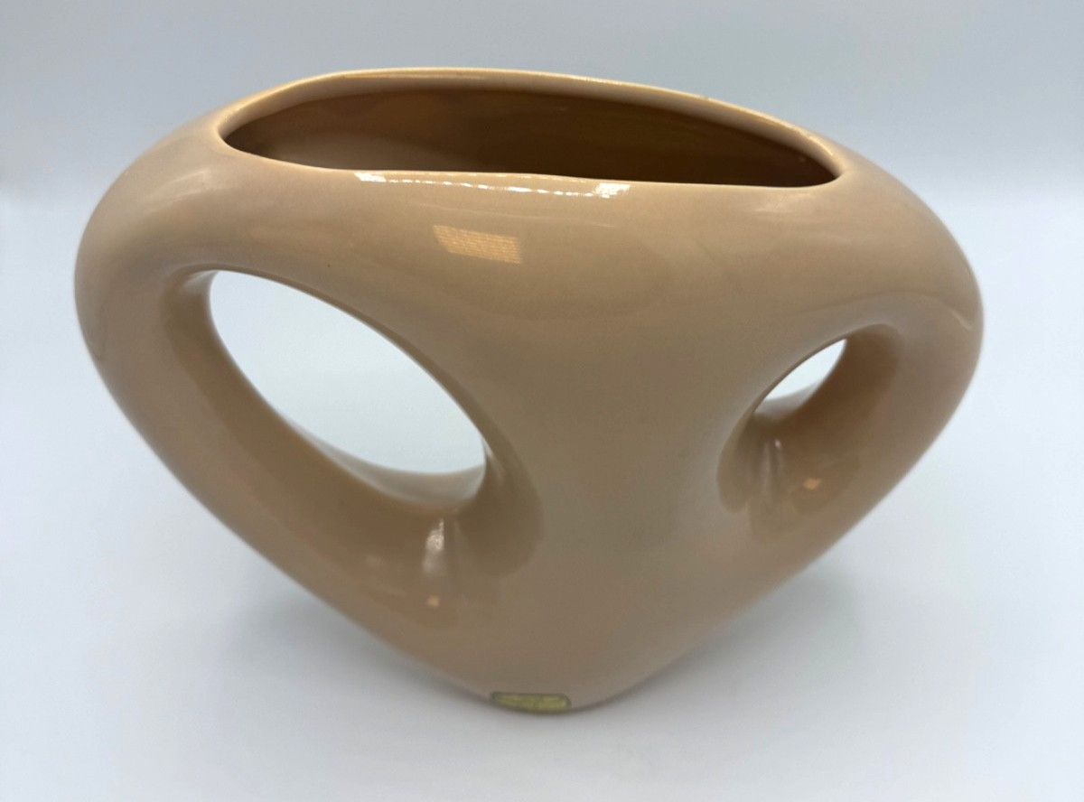1980s HAEGER Pottery BEIGE Sculptural Artech Vase with Label, VTG Postmodern