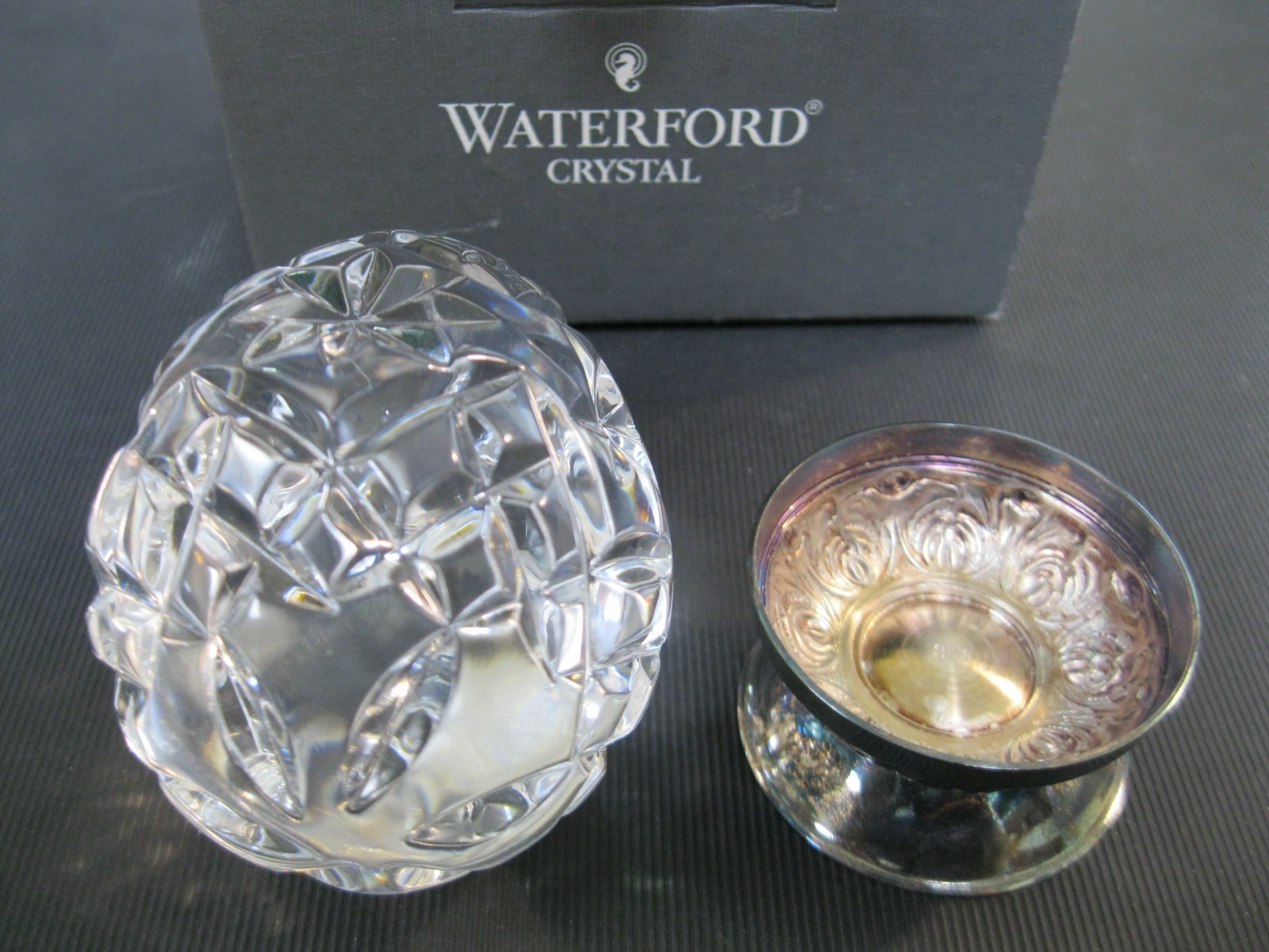 Waterford Crystal 1990 Annual Egg On Silver Plate 1ST EDITION Irish Made w/box