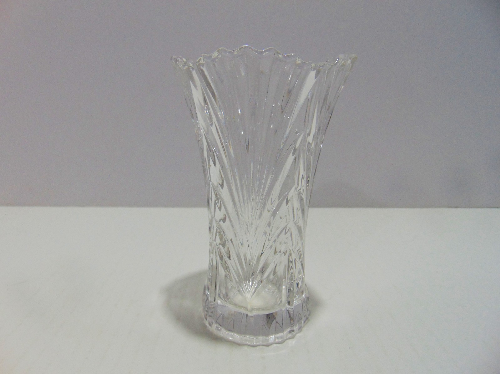 Mikasa Accent Crystal Bud Vase 4 3/4 in