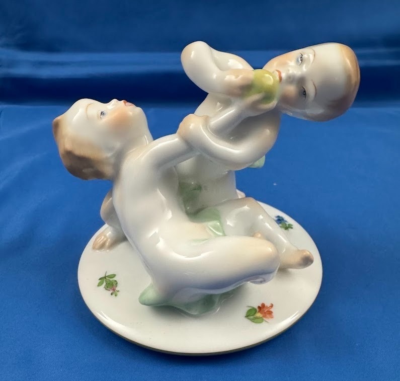 HEREND Queen Victoria Scale with Boys on Top Fighting for Apple Porcelain RARE