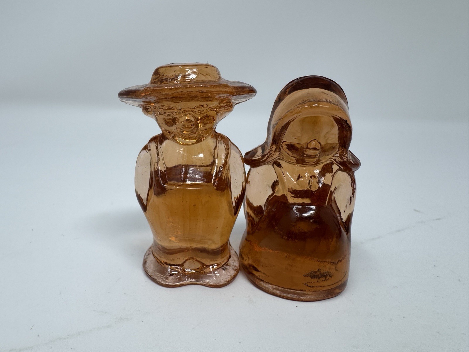 VINTAGE BOYD ART GLASS AMISH SARAH ELI SET OF TWO URANIUM GLASS