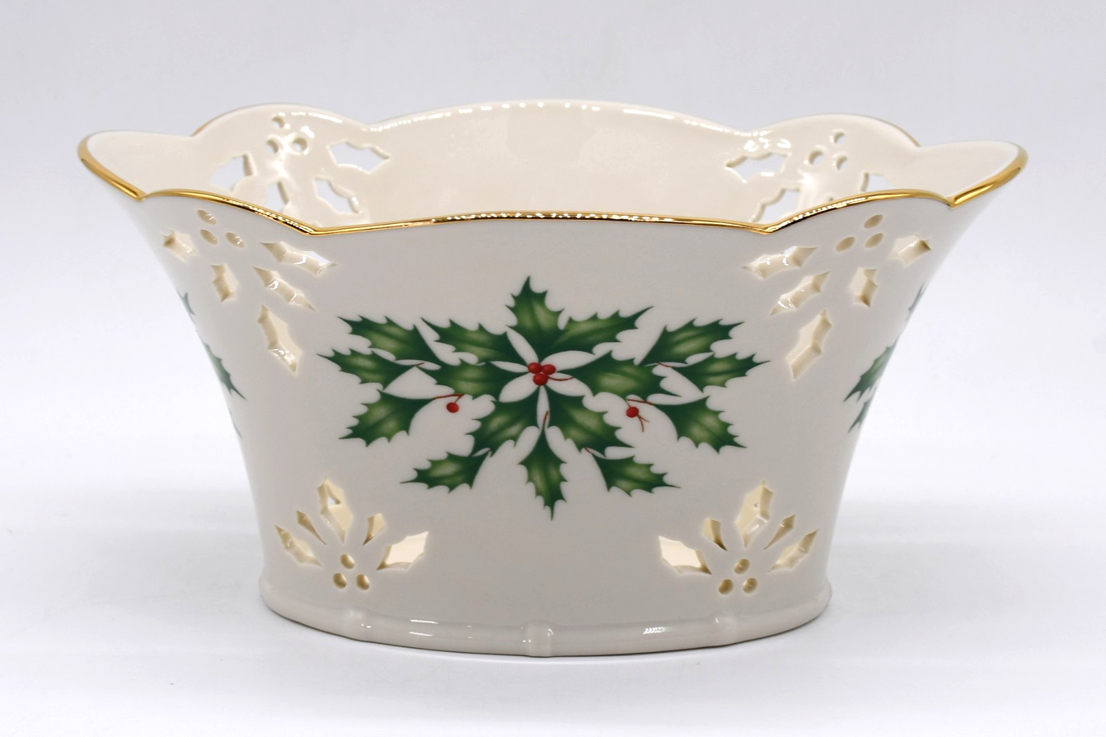 Lenox Dimension Collection Holiday Pierced Basket Oval Bowl Gold Rim Holly Berry