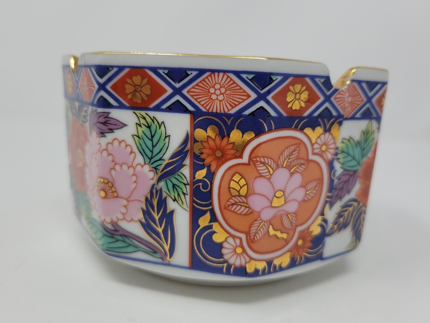 Imari Fine China Porcelain Floral Bowl Ashtray Gold Trim 3″ Tall EUC Vintage