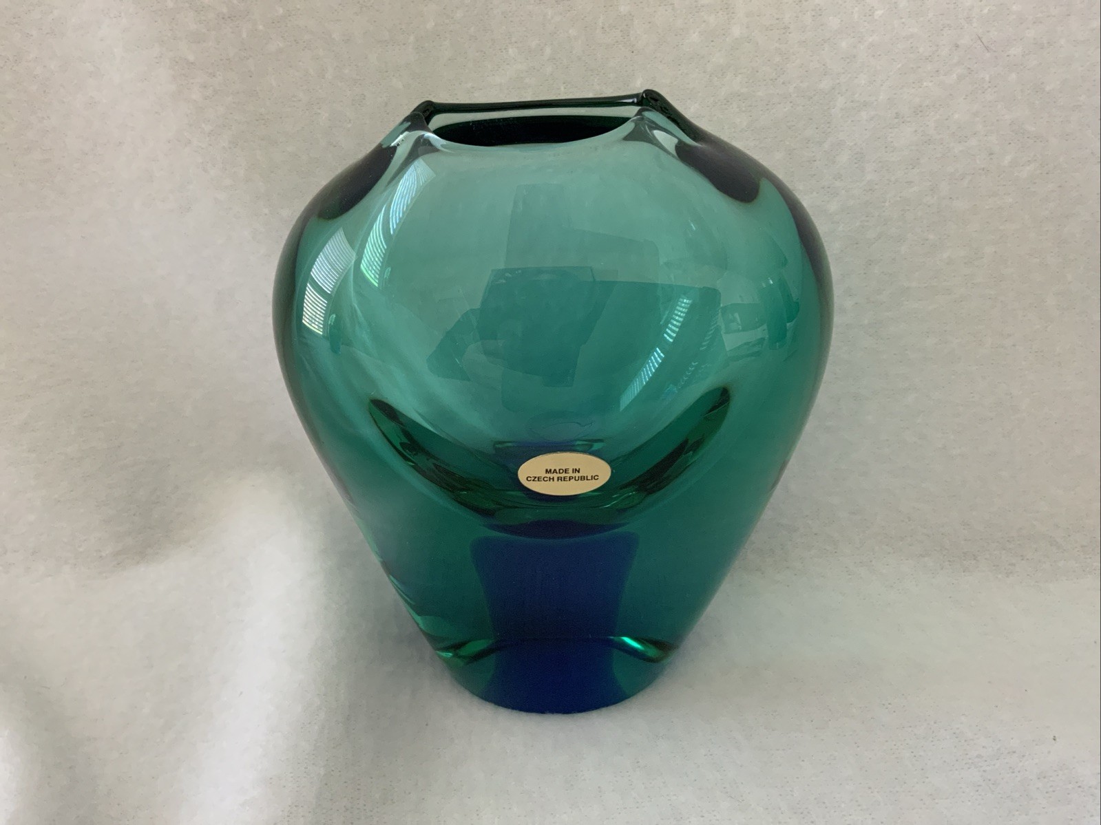 Vintage Unique Handblown Art Glass Green And Blue Vase 4 3/4”T 4 1/4”W