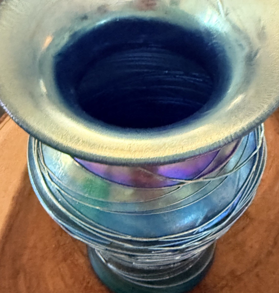 Signed Oakbrook Esser Threaded Blue Iridescent Art Glass Vase 1989