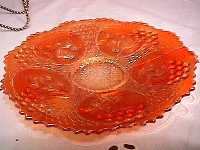 “HORSE MEDALLION” 7 5/8″ FLAT PLATE DARK MARIGOLD CARNIVAL GLASS BY: FENTON