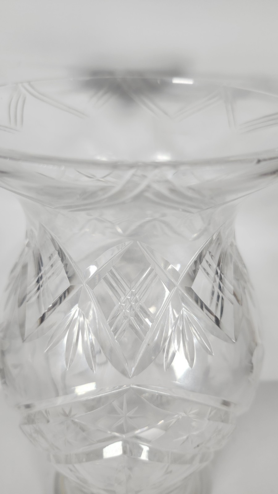 Large 10 3/4″ Cut Glass Crystal Vase Clear Floral Etched Starburst VTG Stunning!
