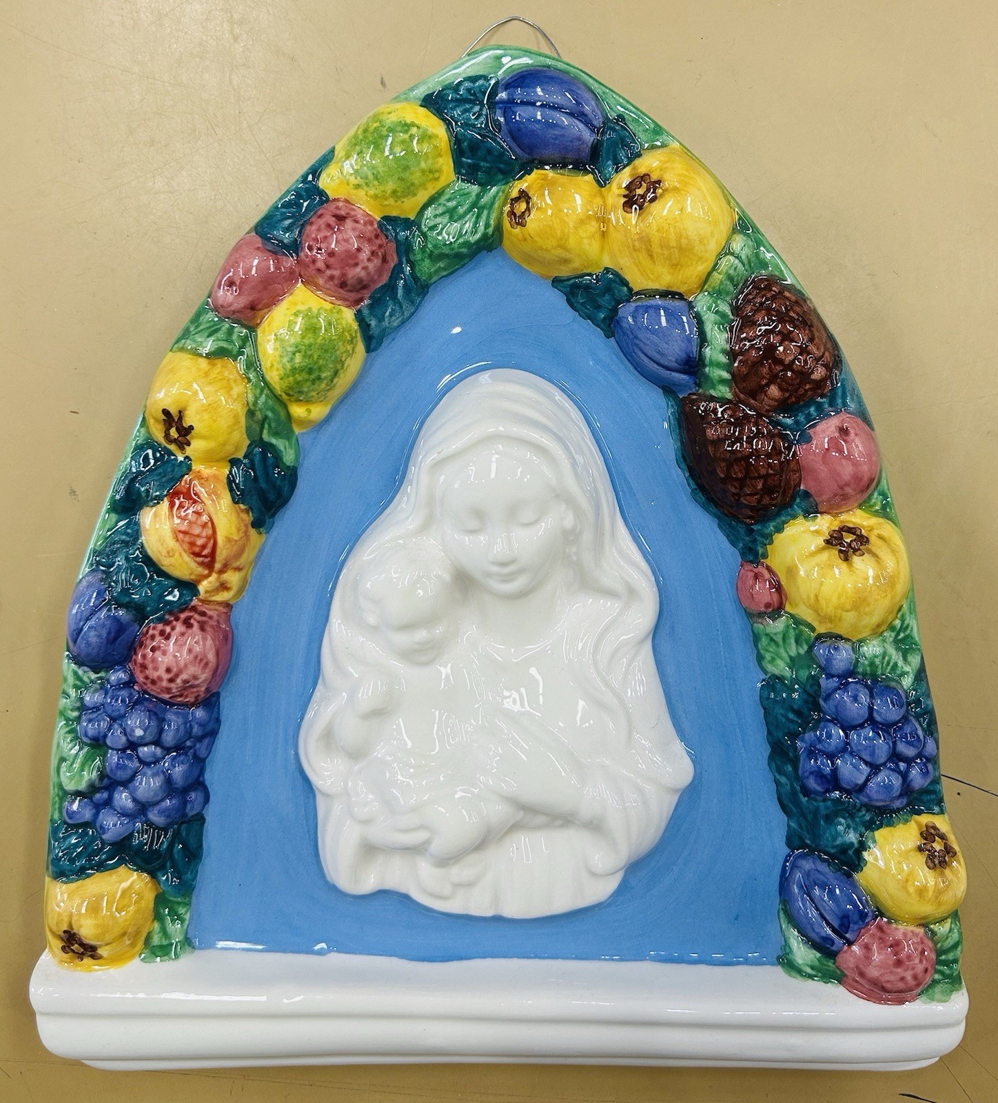 Della Robbia Style 8×7,1/2 Inch Plaque Made by Hand in Italy