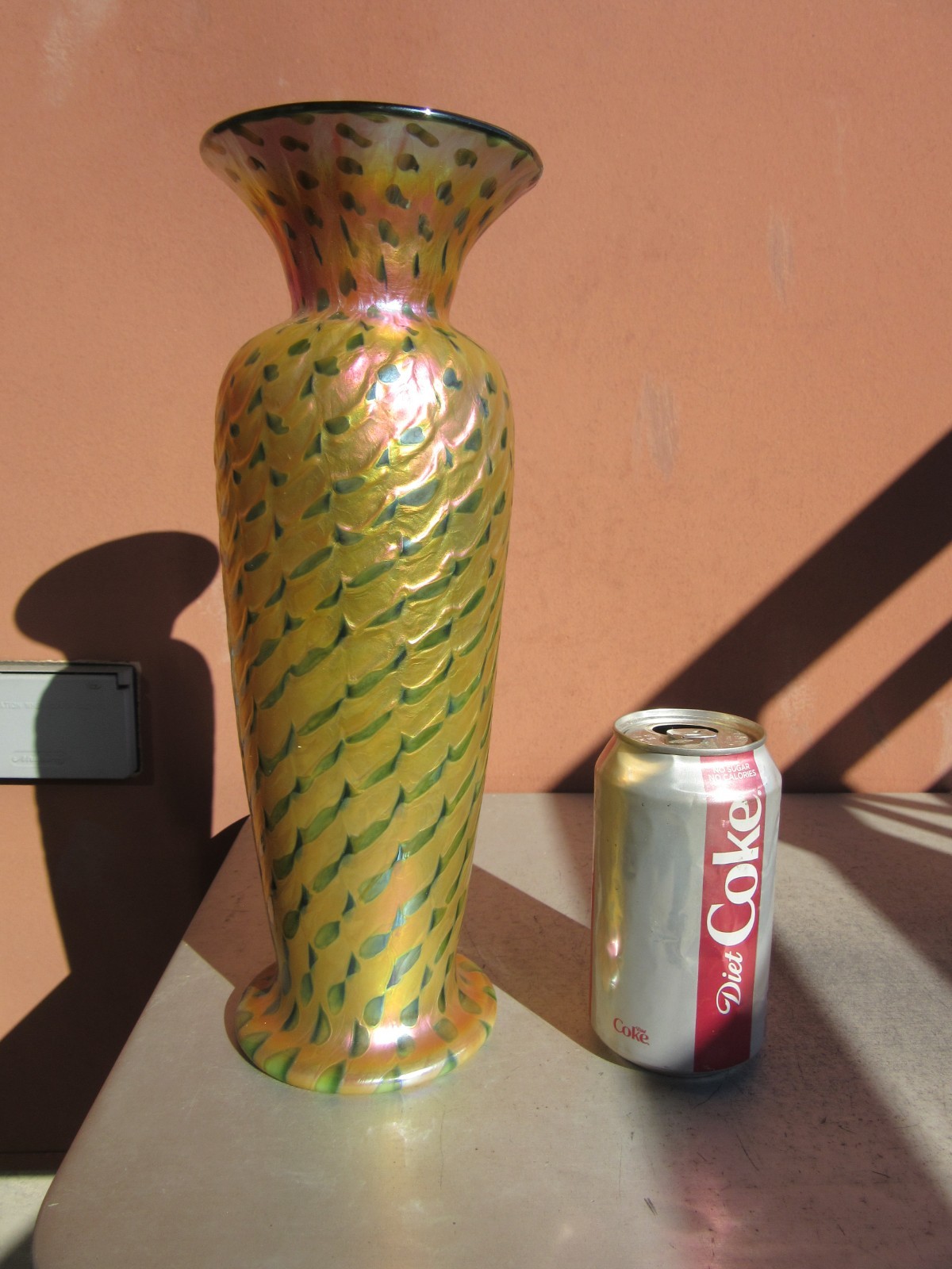 Lundberg Studios Art Glass 12 1/4″ Gold Aurene w/& Blue Zippers Vase 1979