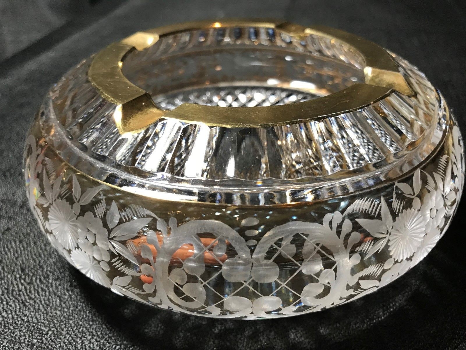 Antique MOSER Intaglio Wheel Cut Gilt 24k Gold Crystal Ashtray Bohemian/Czech