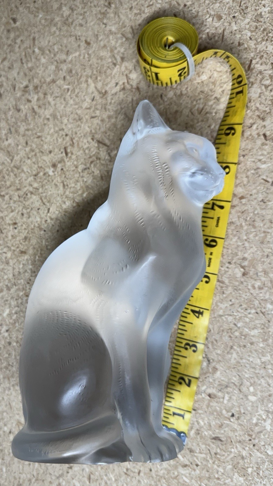 Lalique France Crystal “ Chat Assiss ” Sitting Cat Figurine 8 1/8″ *** Read
