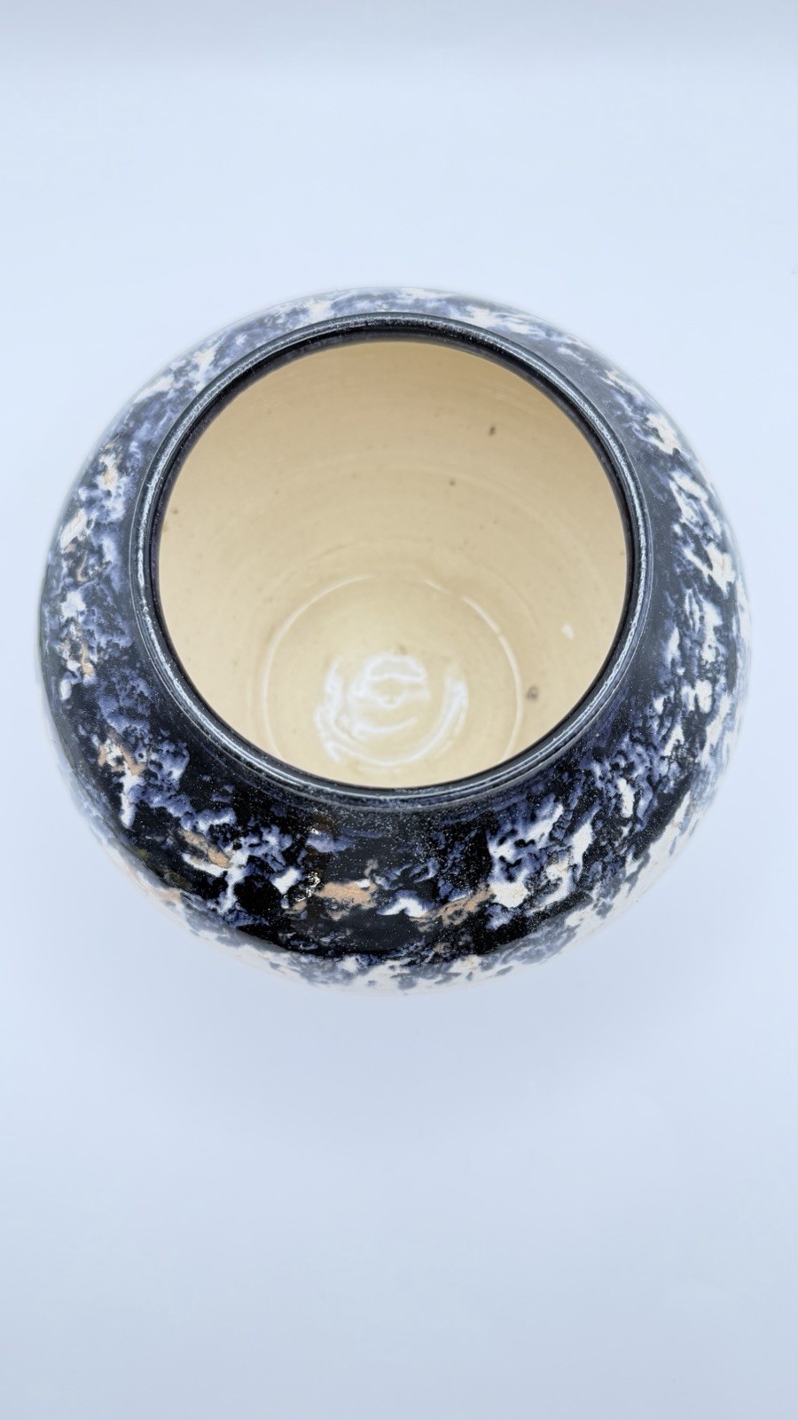 Studio Art Pottery Duo-tone Hand Glazed White & Blue Pot 5″ Stamped Studio Ware