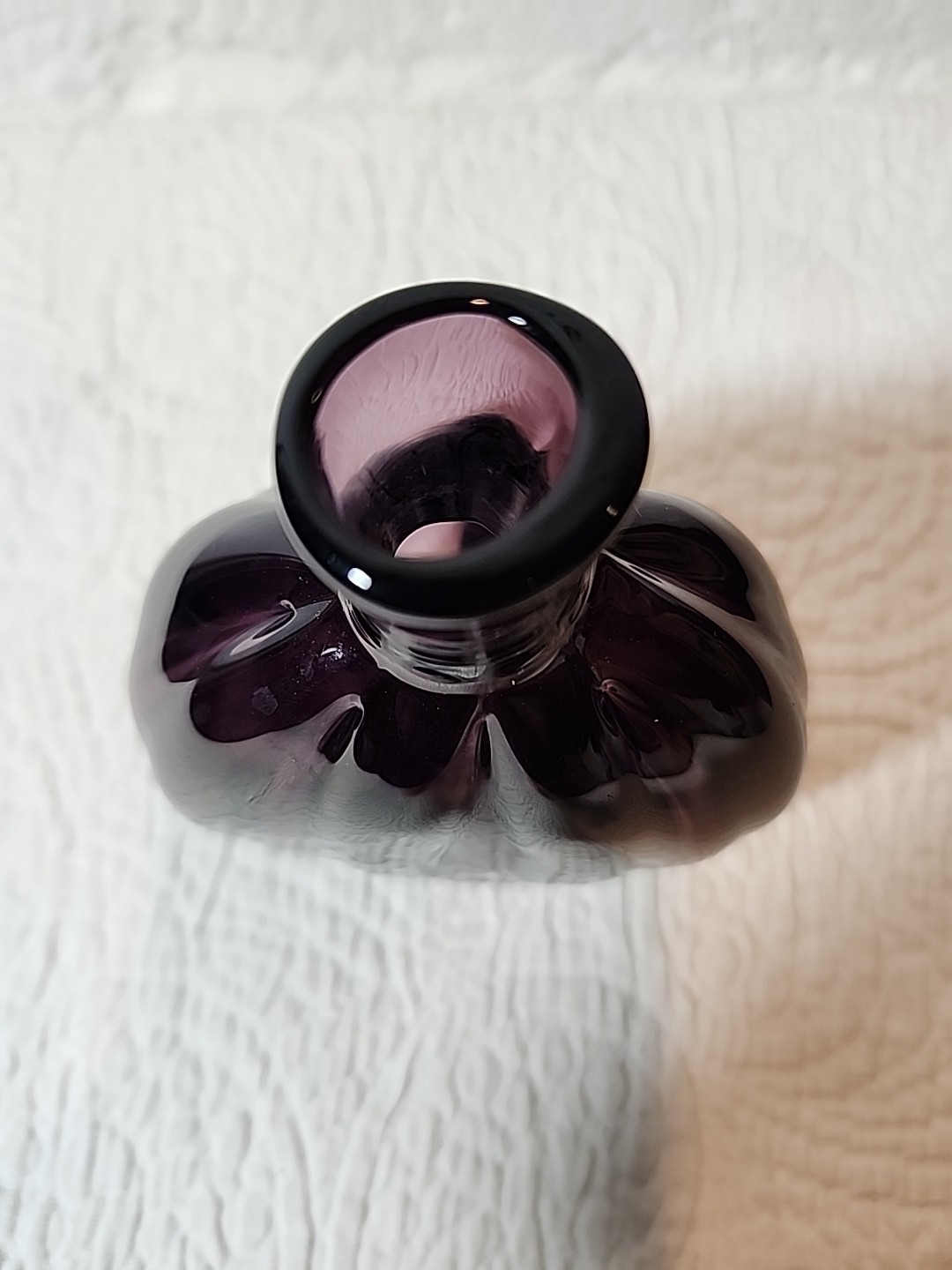 MMA AMETHYST BLOWN GLASS BUD VASE 5″