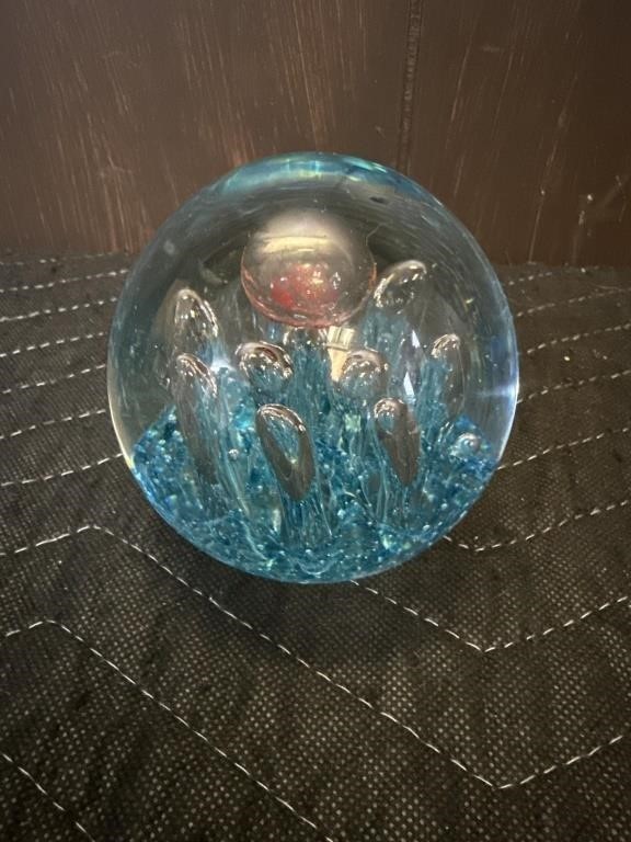 Hand Blown Studio Art Glass Paperweight Blue Controlled Bubble Jellyfish Murano
