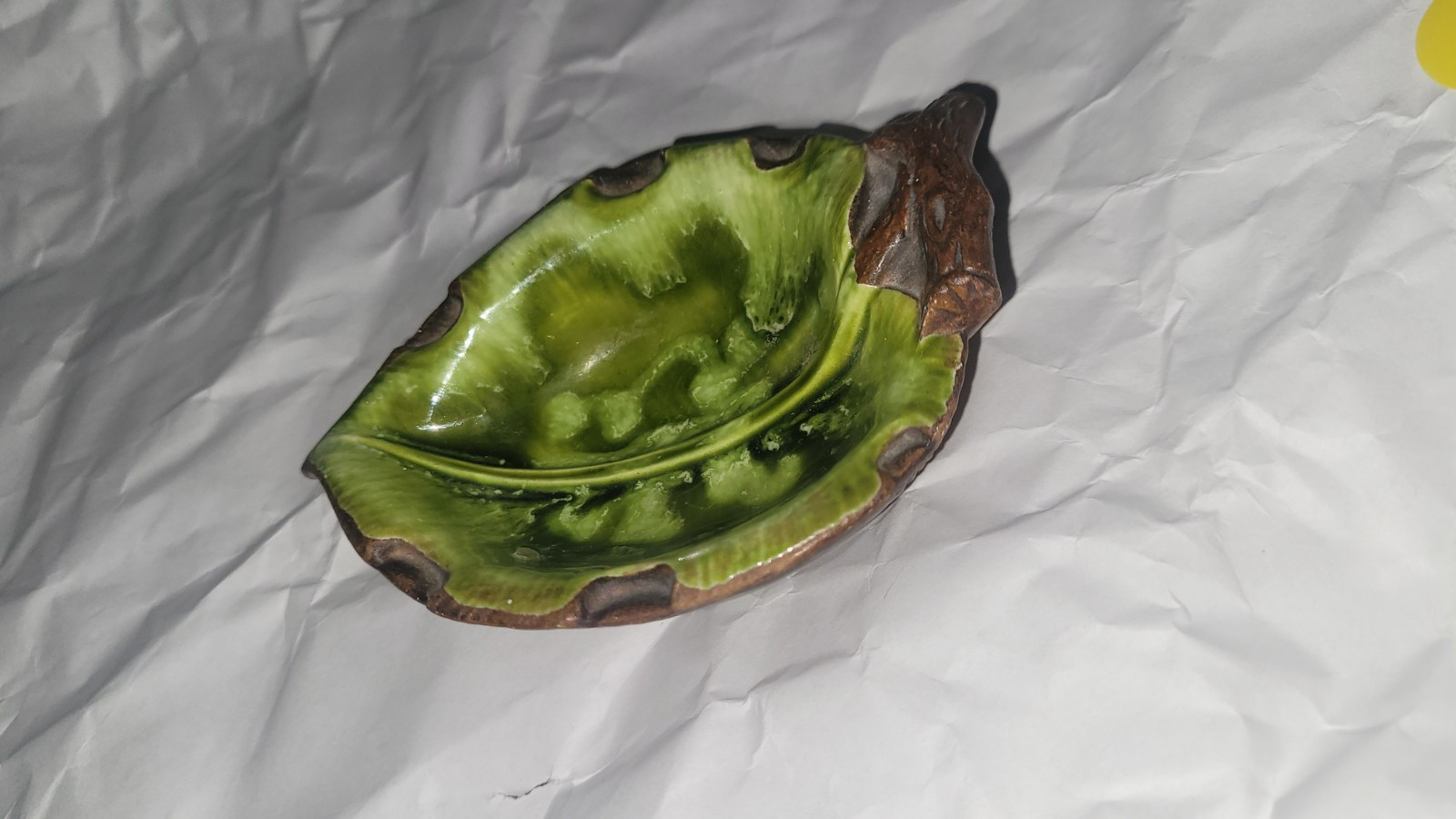 Vintage leaf dish green ceramic USA trinket