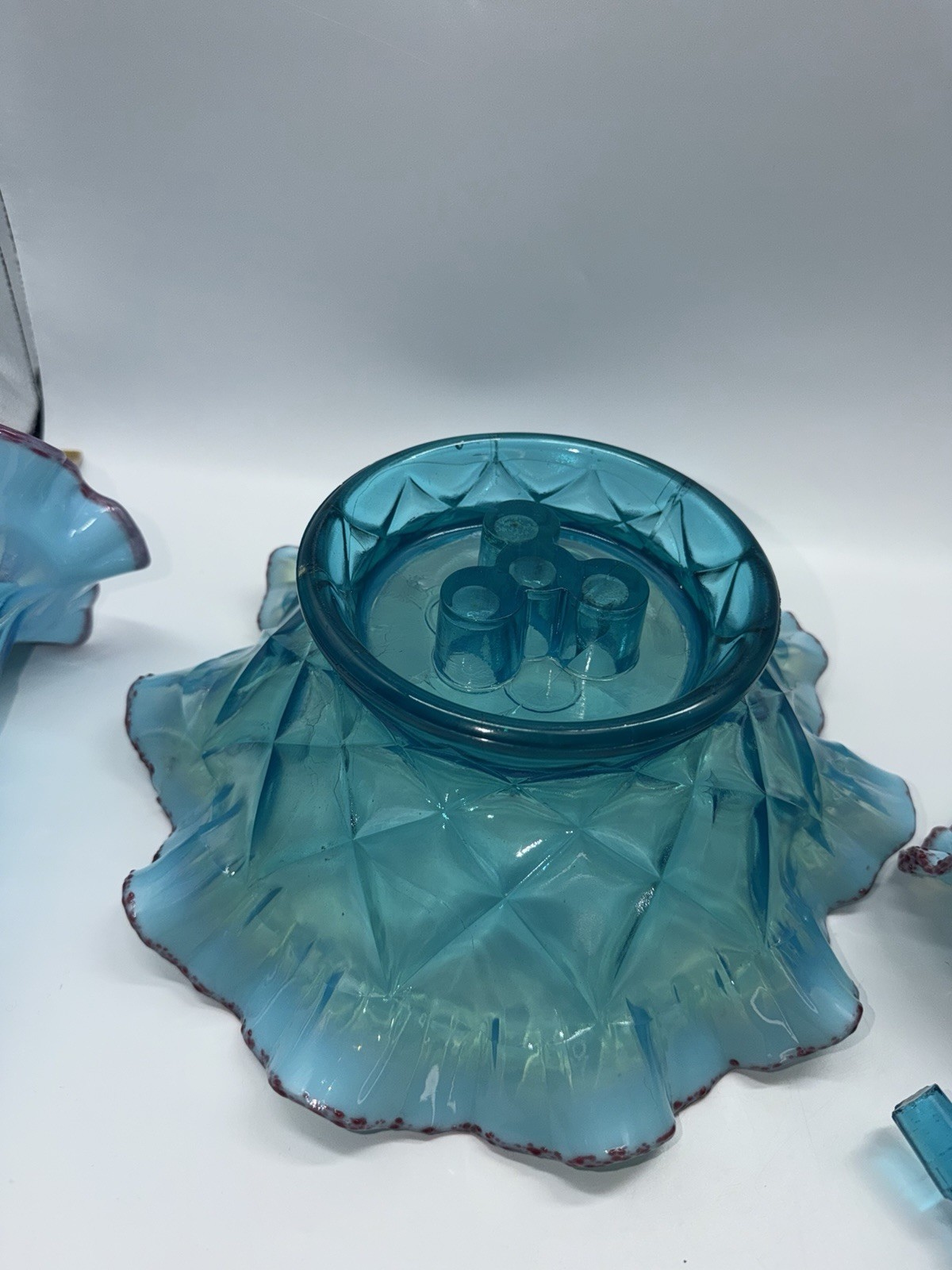 Vintage Epergne Northwood 4 Horn Opalescent Blue Red Frit Stunning READ RARE