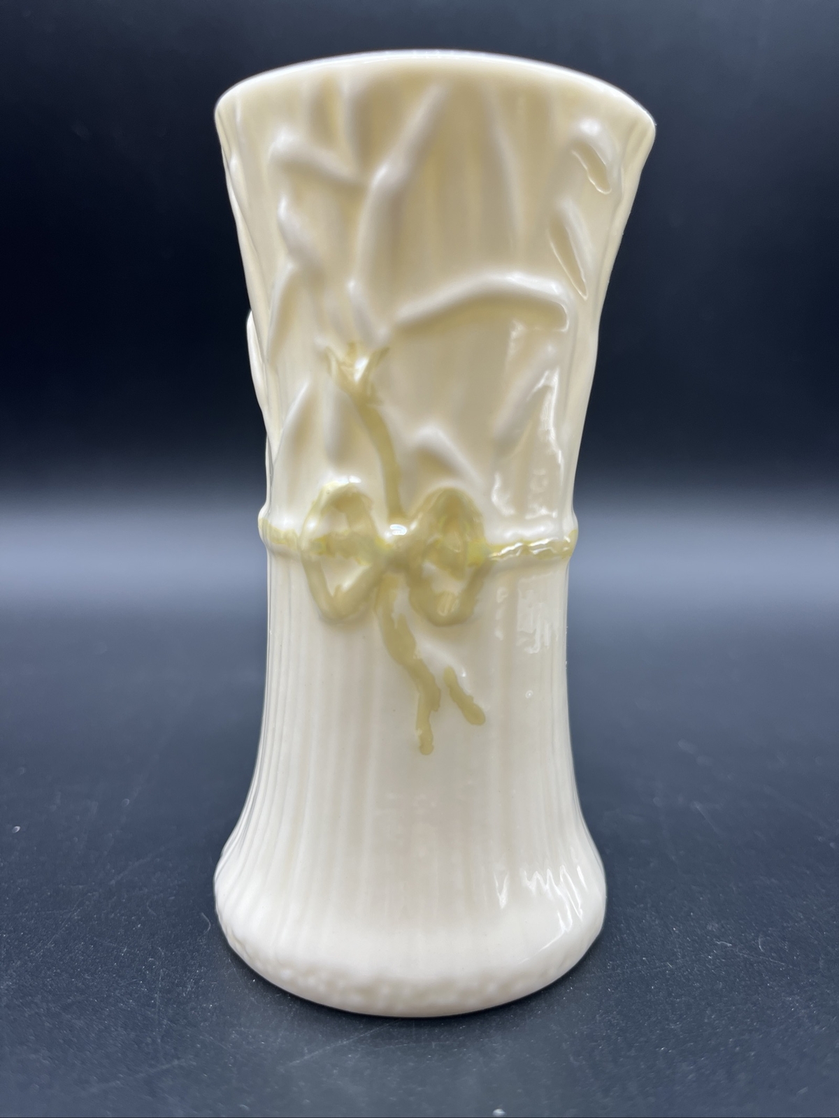 BELLEEK IRELAND SMALL BUD VASE SPILL VASE WITH YELLOW RIBBON VINTAGE PORCELAIN