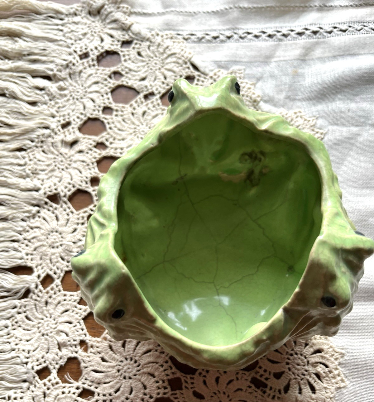 RARE Vintage 1930s Frog Vase Japan Three 3 Dancing Hugging Frogs Pottery Ceramic