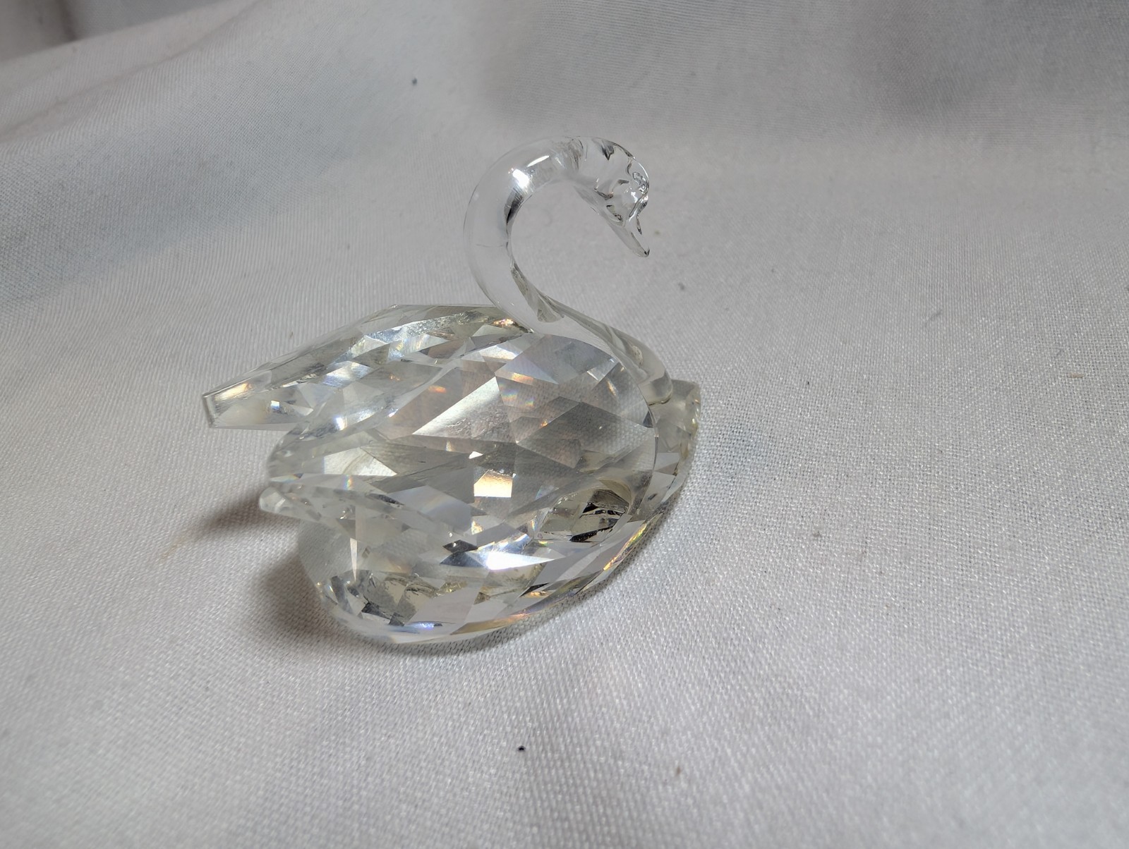 Signed SWAROVSKI Crystal SWAN 2″ x 1 3/4″ Tall FIGURINE