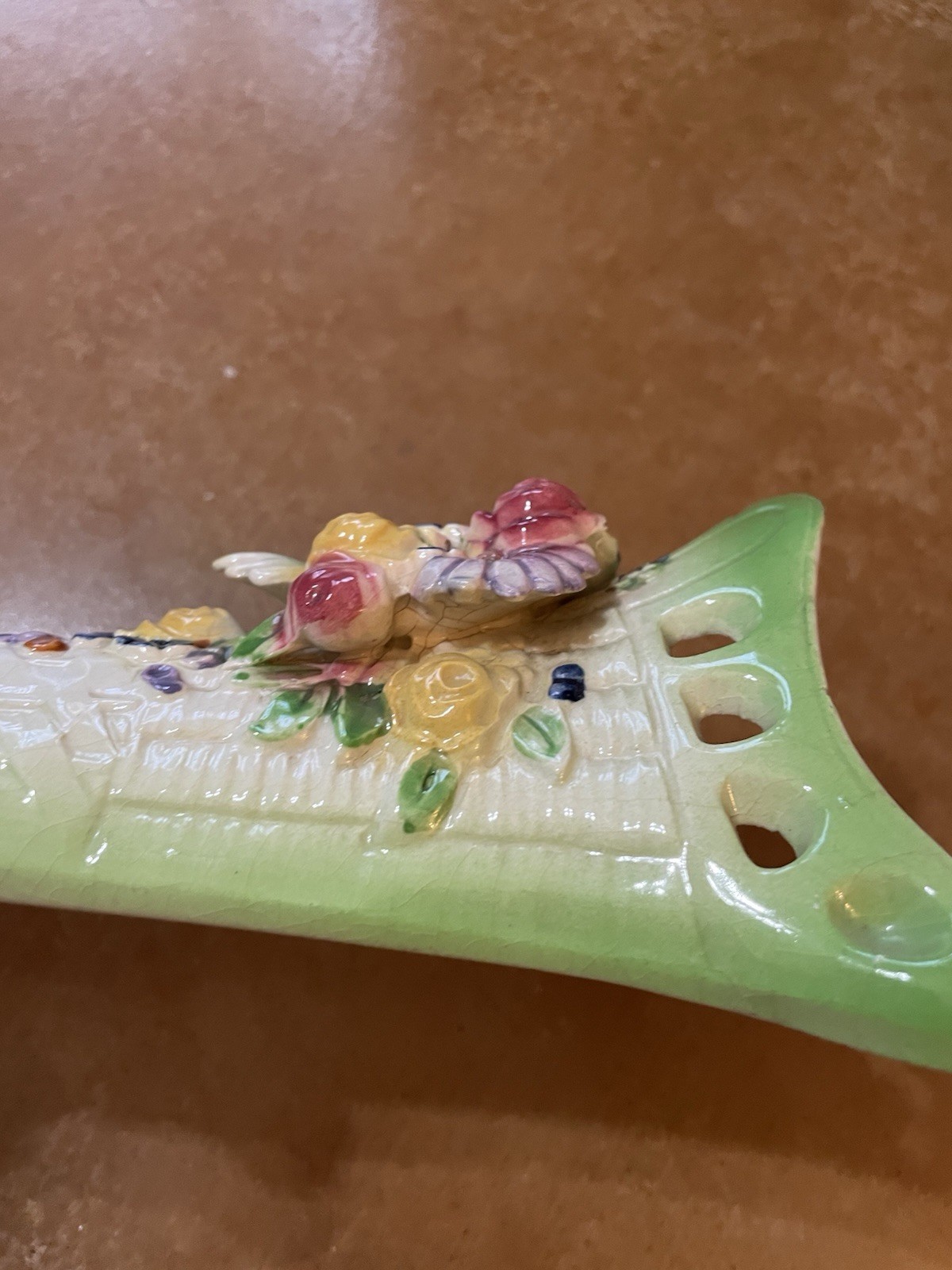 VTG Wall Pocket Basketweave With Flowers 8.5” Long