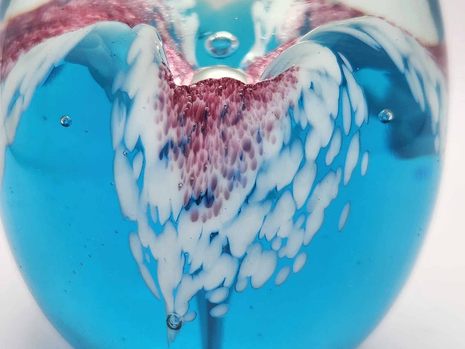 Vintage 1993 GES Glass Eye Studio Pink Blue 3.25″ Egg Paperweight Firework