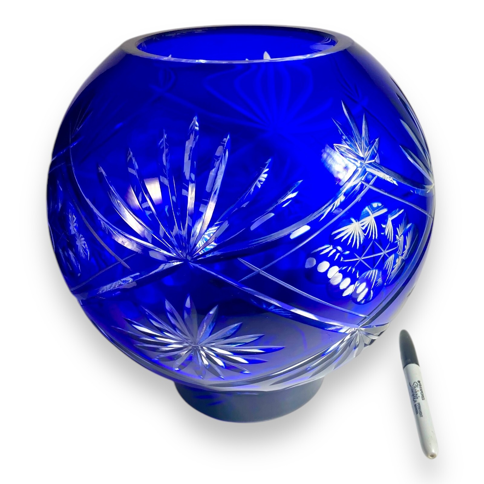 Vintage Bohemian Cobalt Cut-to-Clear Crystal Vase – 9.5″ Wheel Cut Design XL