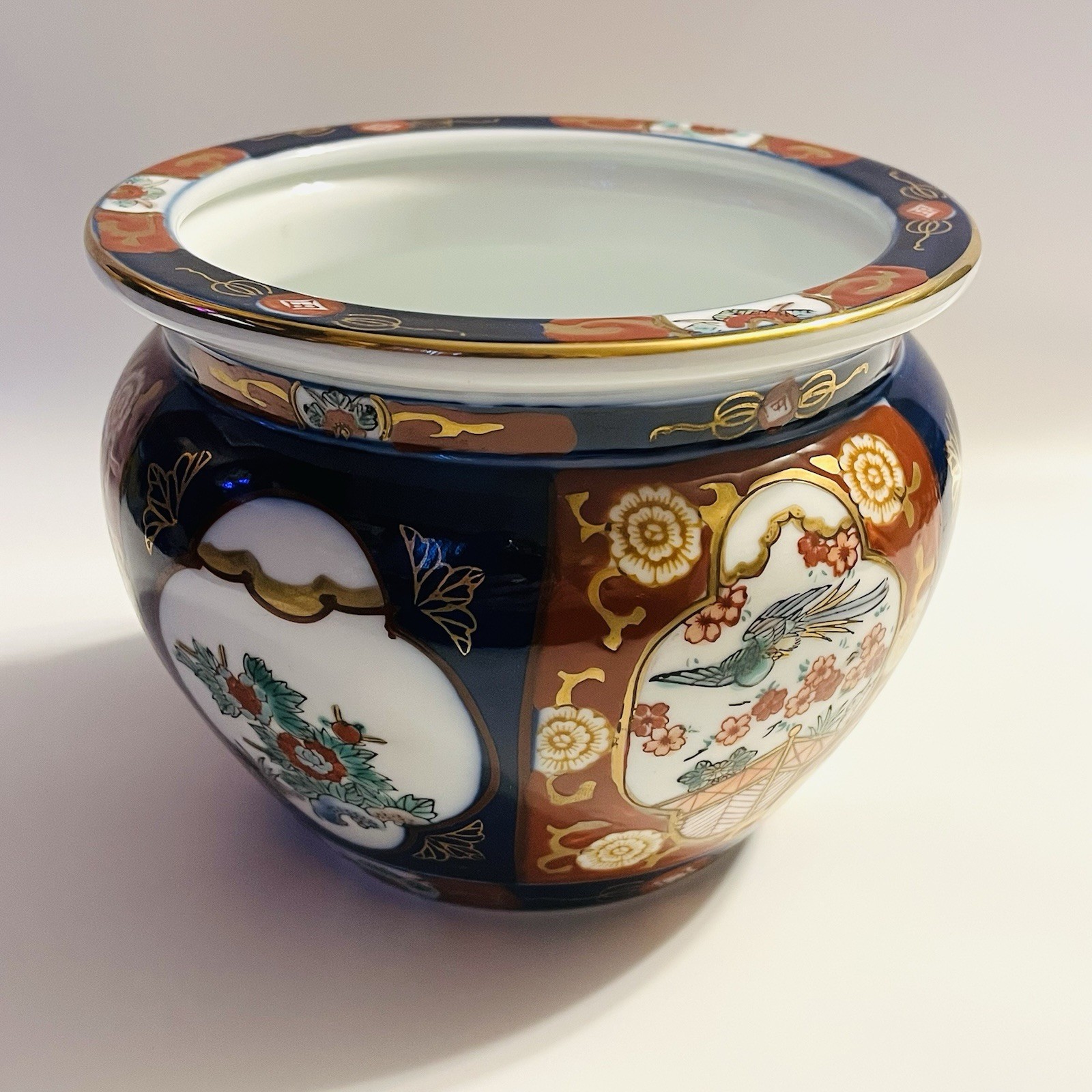 Vintage Japanese Gold Imari Hand Painted Cachepot Planter 4.75″ H Red Blue White