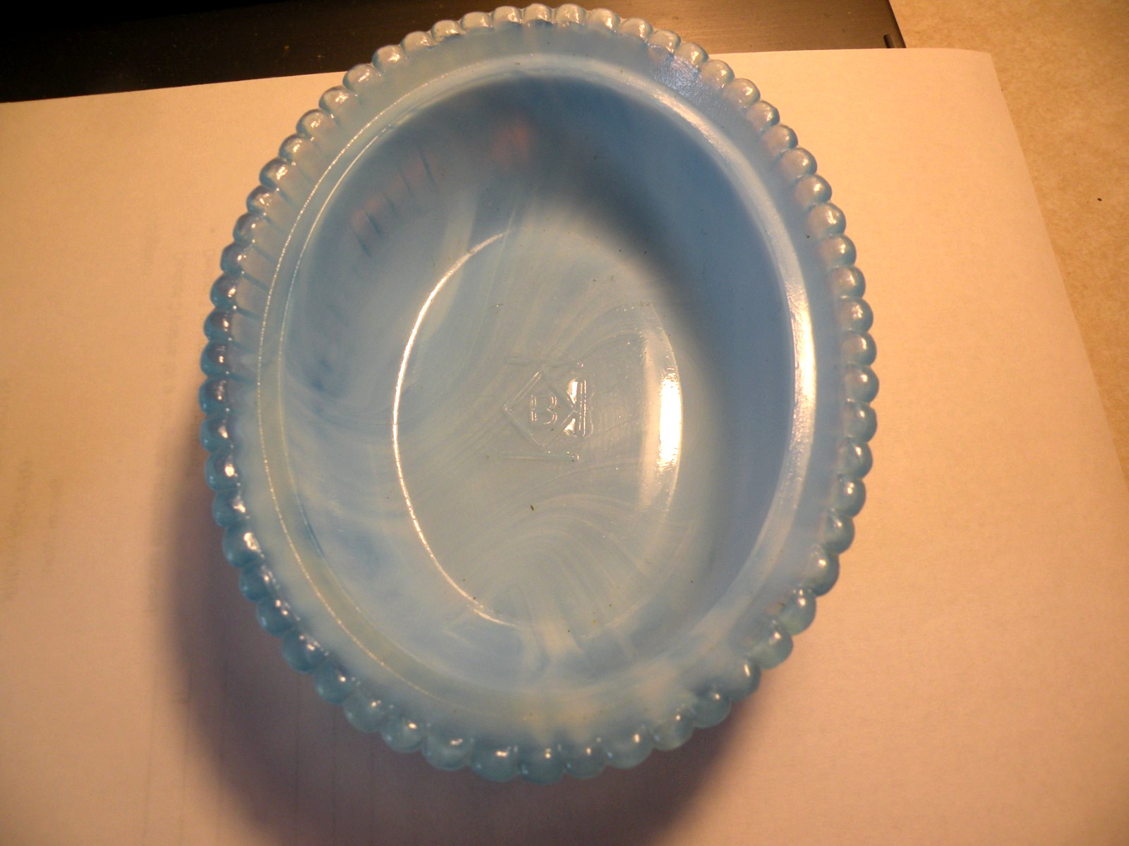 VINTAGE BOYD BLUE WATERLOO LAMB IN BASKET SLAG GLASS BOYD IMPRINT 5″L X 4.5″T