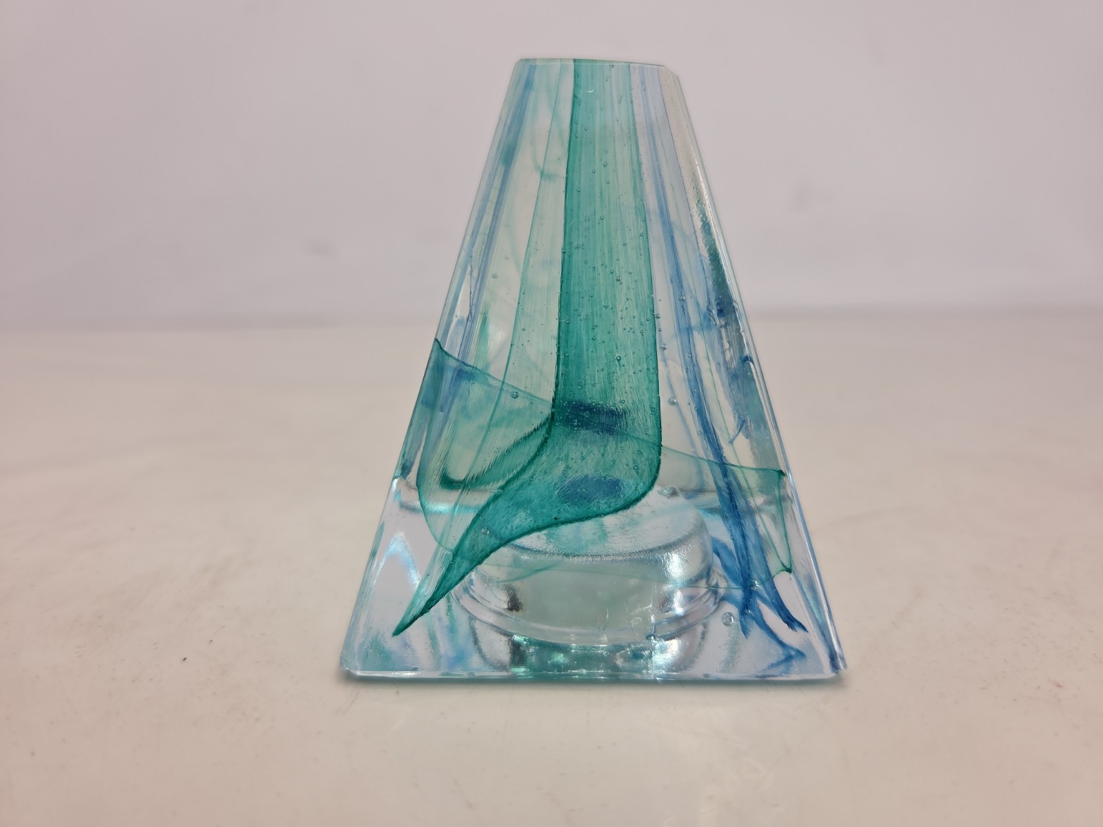 Caithness Glass Paperweight – Pyramid Twists – Blue and White