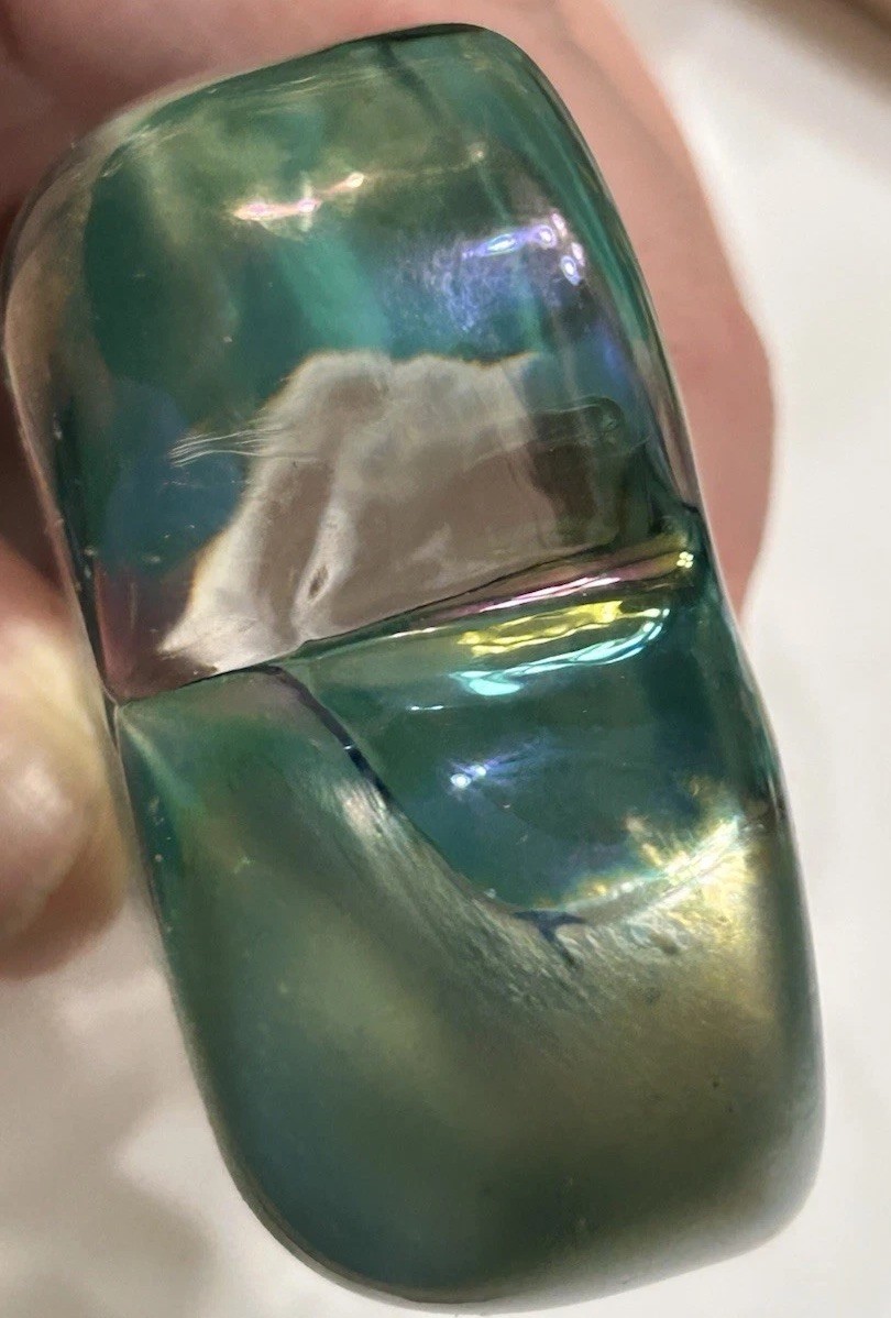 Robert Held Iridescent Green Purple Violet Heart Art Glass Paperweight Canada