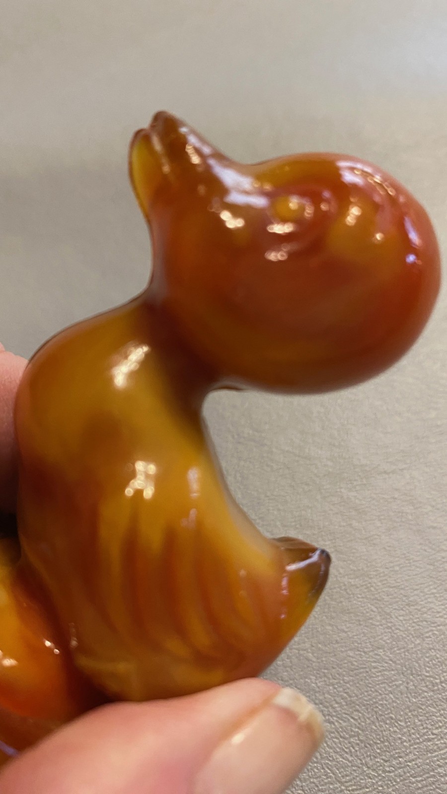 Boyd’s Art Glass Debbie The Duck, Maradi Gras color?, B in Diamond
