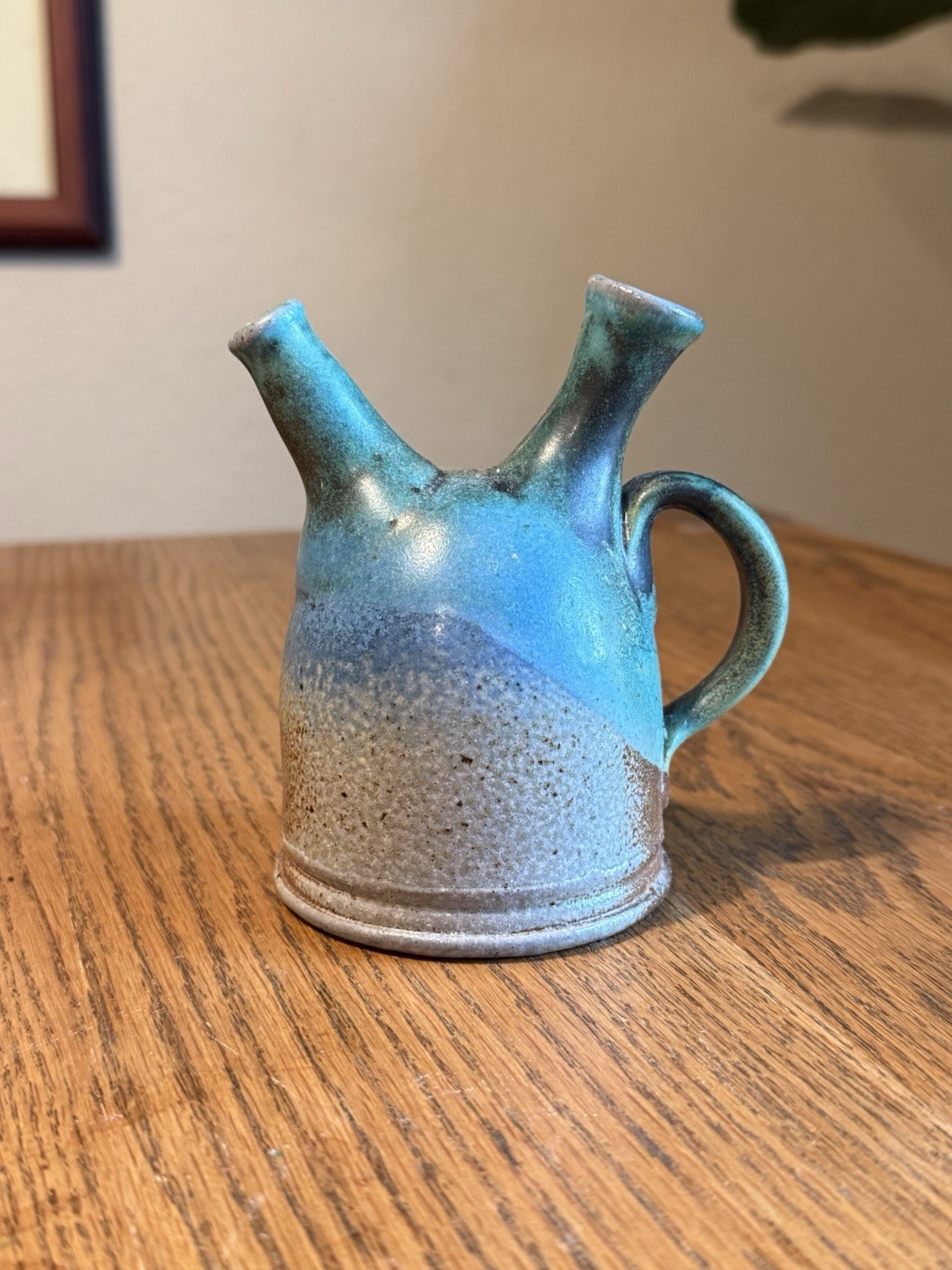 Mid century modern Studio Art Pottery ceramic vase signed 4 1/2”