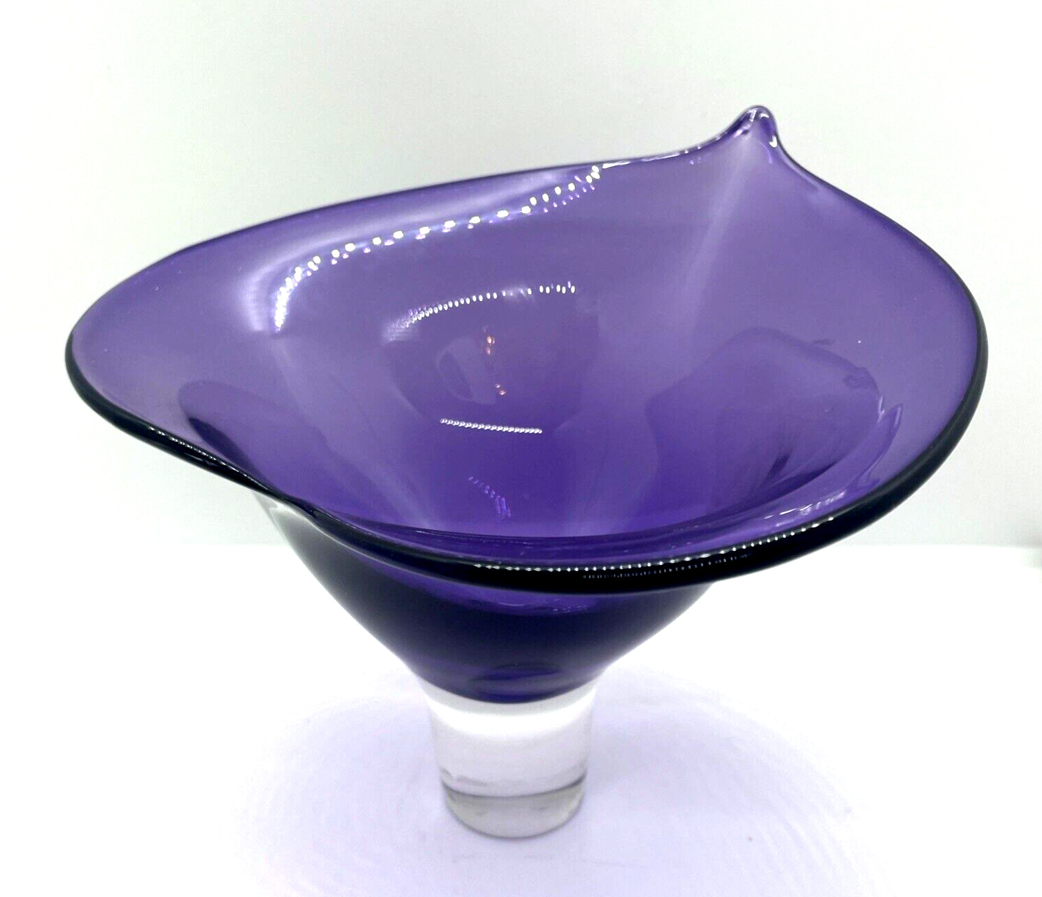 Purple Heart Art Glass Centerpiece Bowl Museum of Glass Signed 2004 Valentine