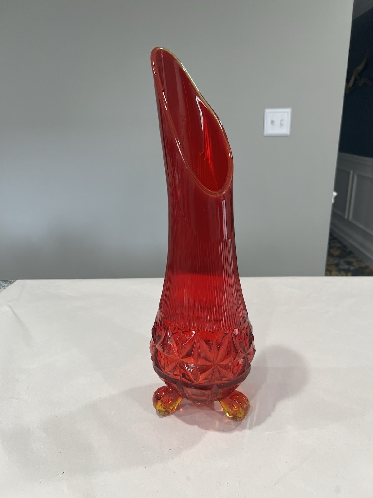 VTG LE Smith Flame Red /Amberina Diamond Point RIbbed 3 Wheeler Swung Vase 18″