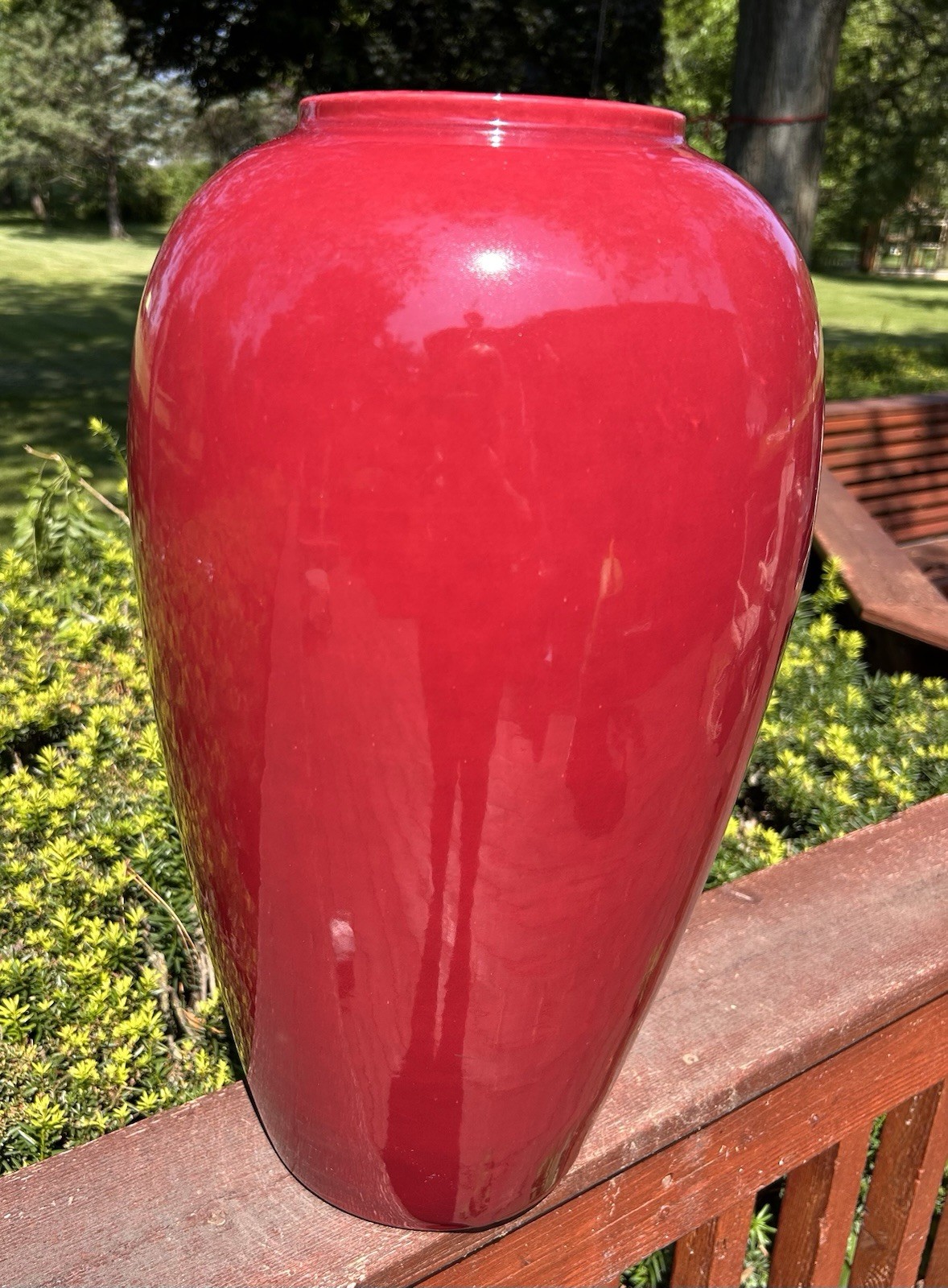 Haeger 4300 Burgundy Red 18” Vase 1985 Beautiful Rare Color Large