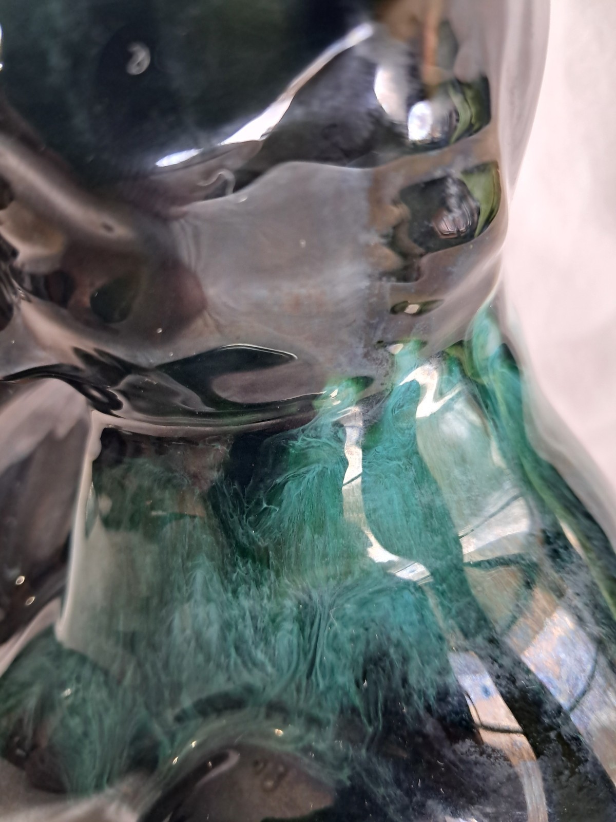 Vintage 6″ Blue Mountain Pottery MCM Teal Drip Glaze Cat Figurine with Yarn Ball