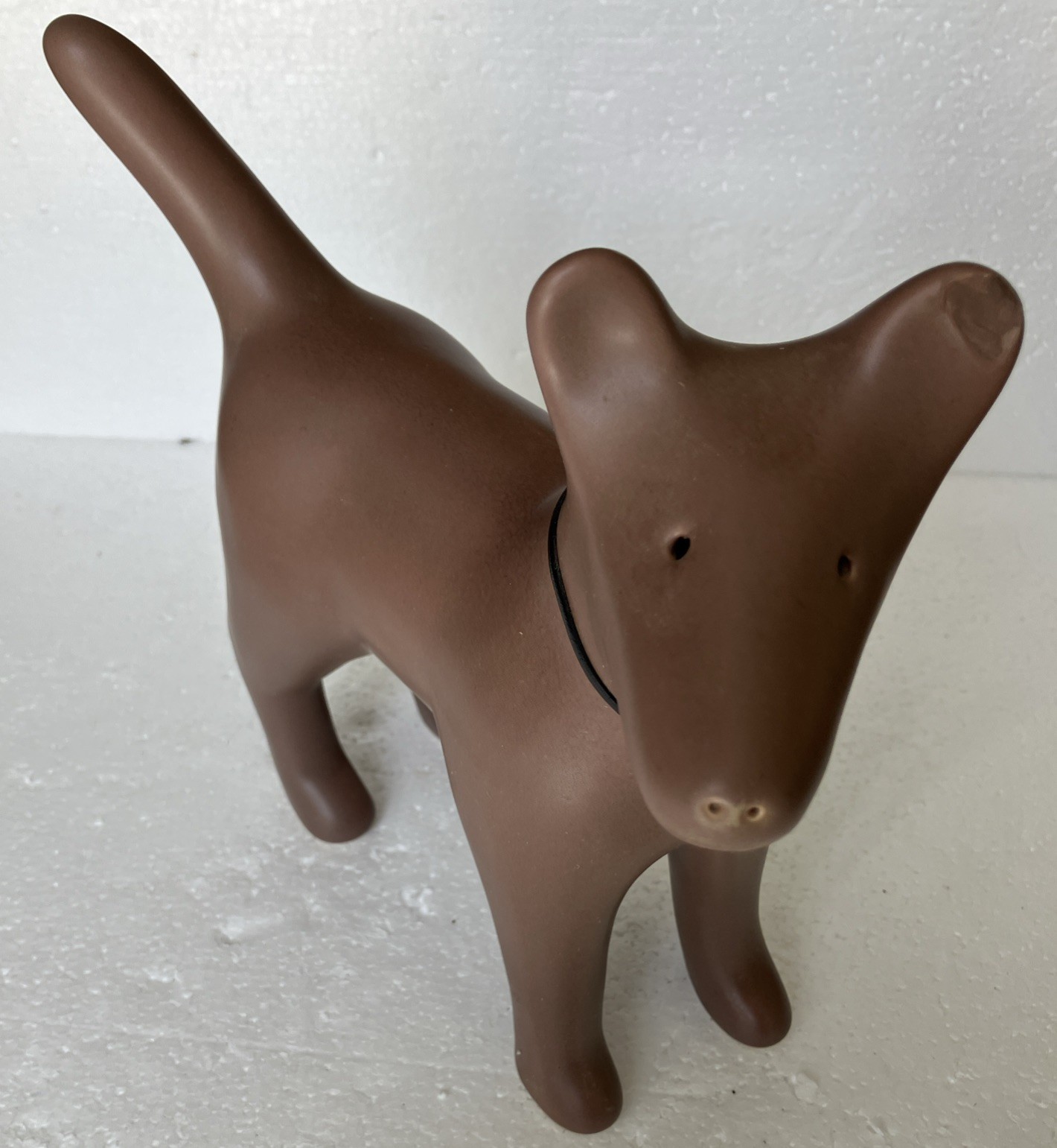 Venice Clay Brown Pottery Dog Good Cond. 7.5 Inch Has Small Chip On Ear See Pic