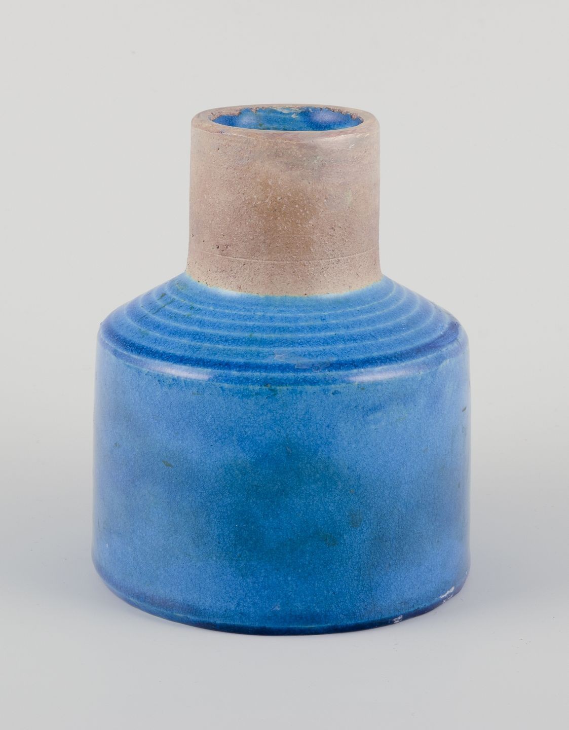 Nils Kähler for Kähler. Stoneware vase with azure blue glaze. Ca. 1960s