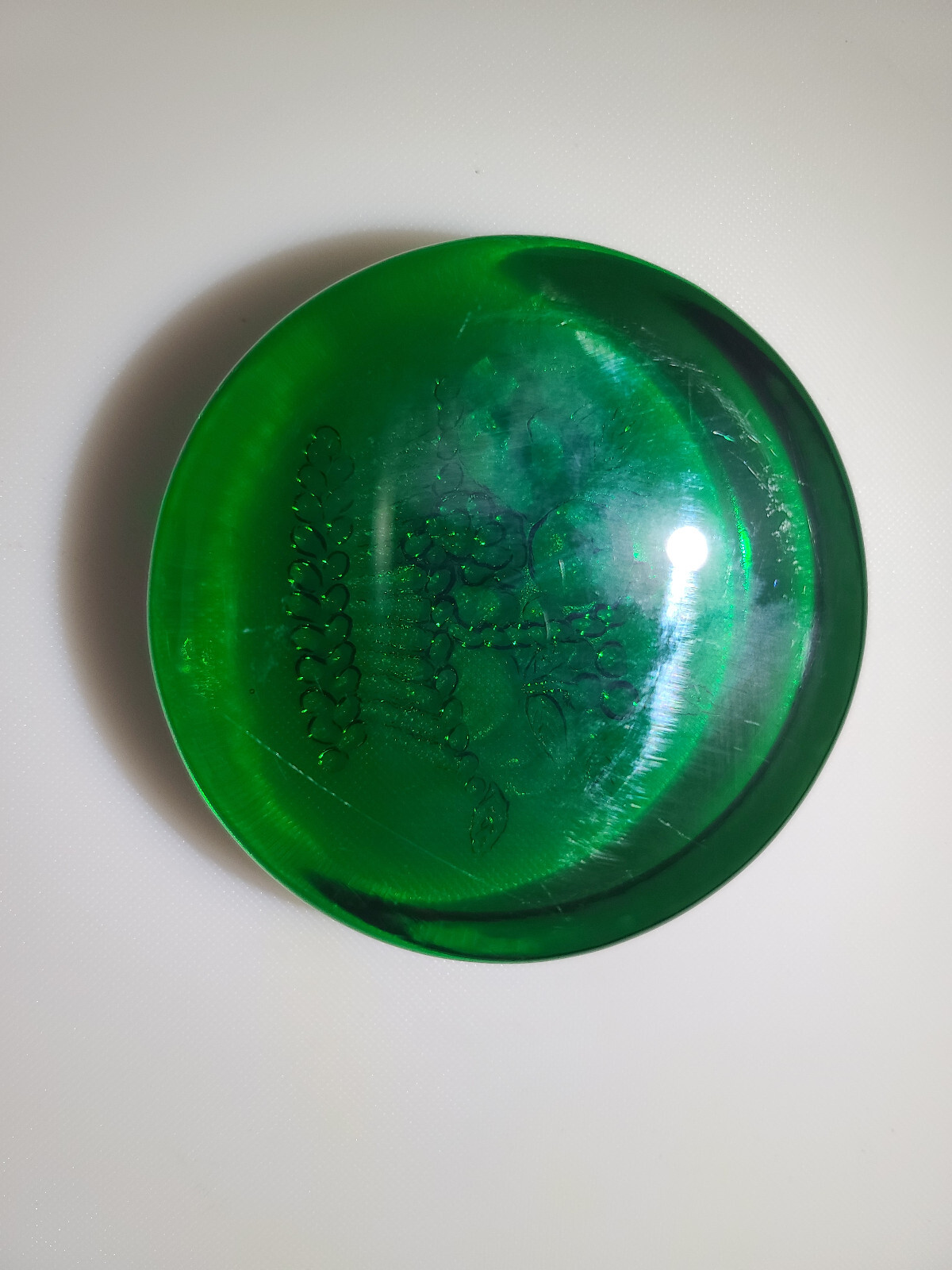 BLOWN GLASS ART GREEN CIRCLE 1LB PAPERWEIGHT FRUIT BASKET 4 INCHES ANTIQUE