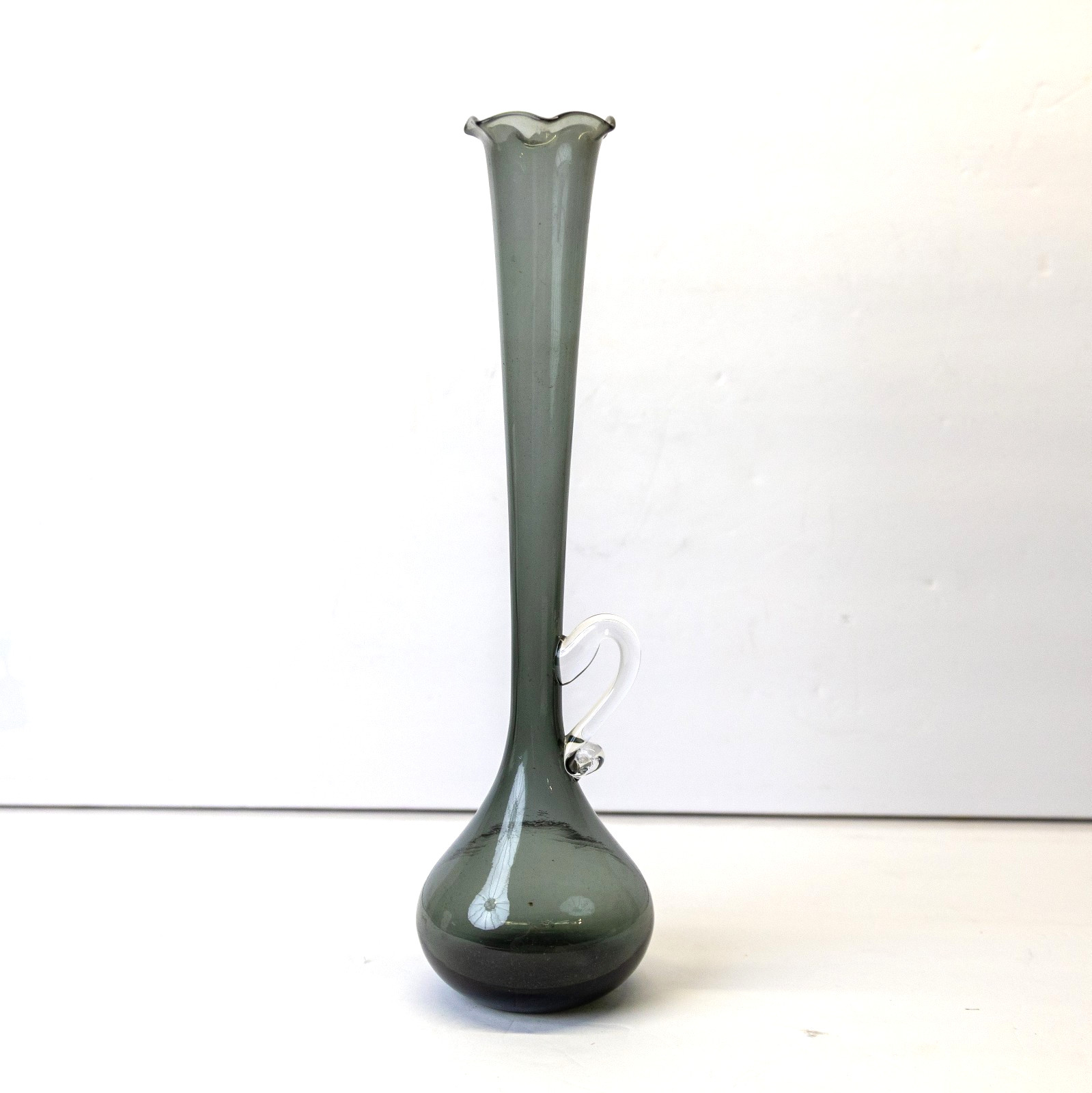 VTG MCM Smoke Gray Art Glass Bud Vase – 12” Hand Blown Ruffled Top Pitcher Vase