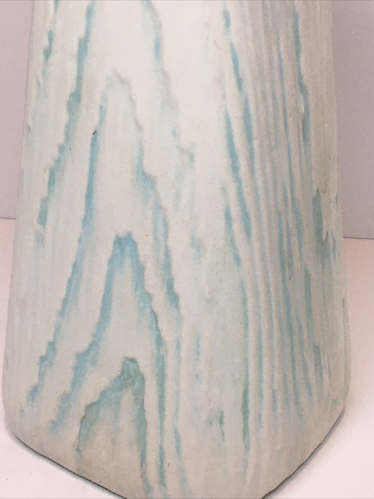 Shawnee Art Pottery Vase #1210 White Blue Fairywood 10 1/4″ Vintage USA