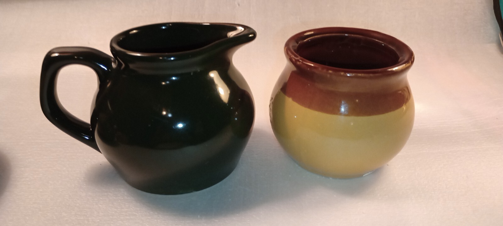 Vintage Pottery – 4 pieces – 3 inches Tall – Very Good Condition Lot # 140