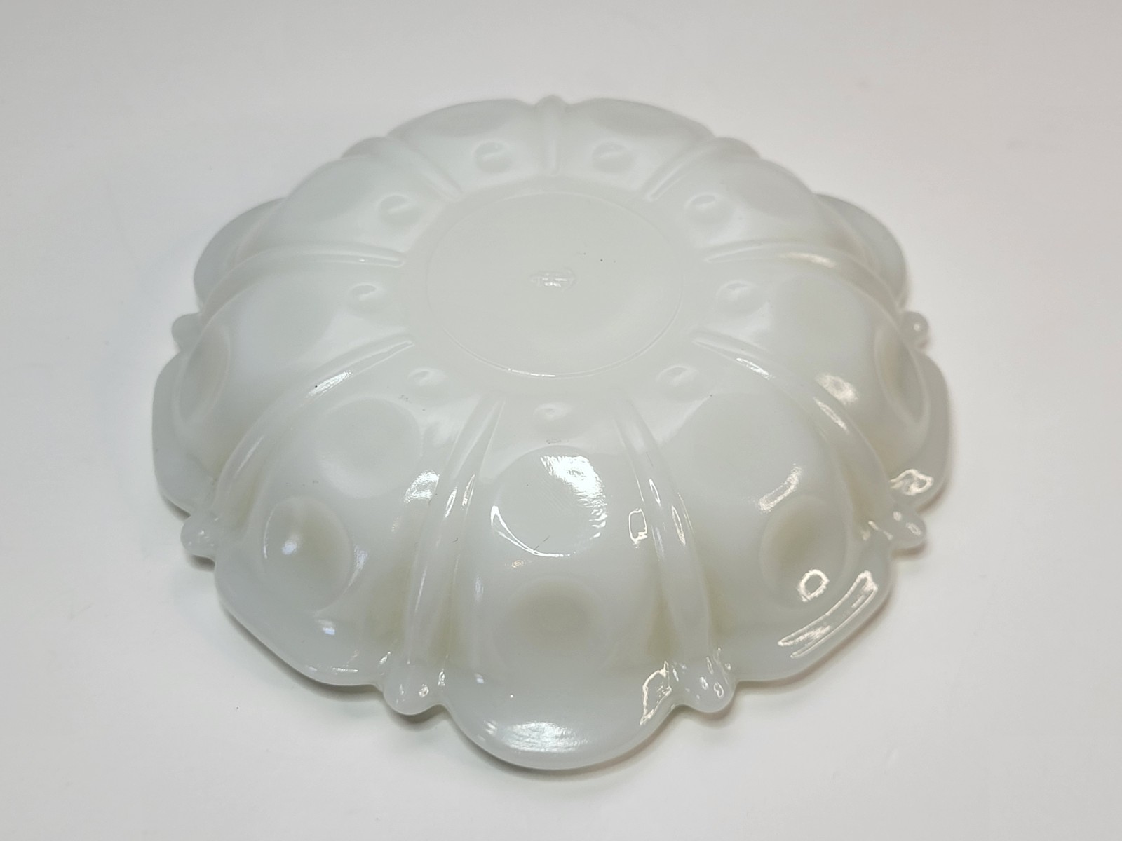 Anchor Hocking Milk Glass Thumbprint Trinket Dish Ashtray Candle Holder Vintage